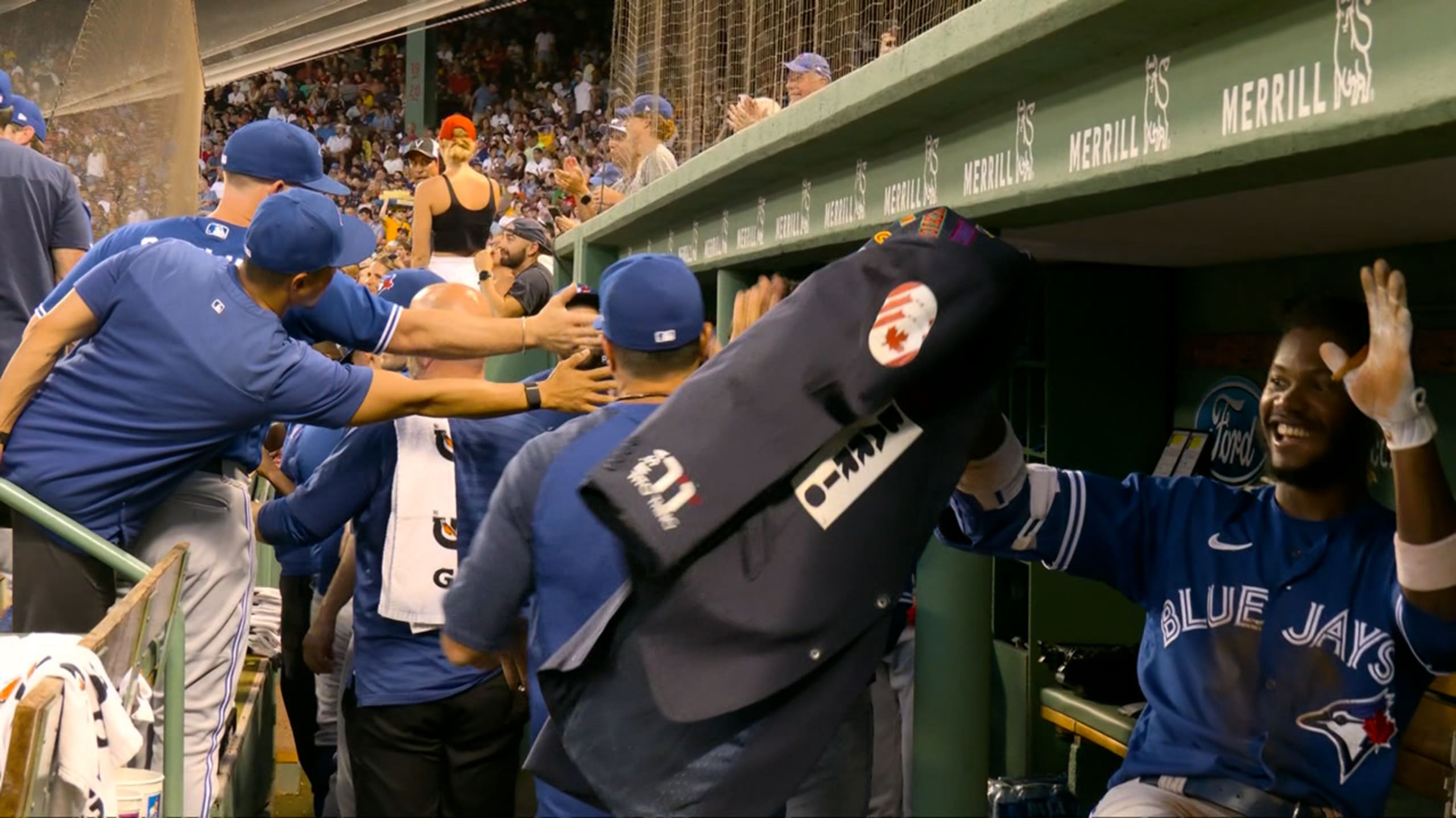 Blue Jays bop Sox 6-1, spoiling night honoring Remy