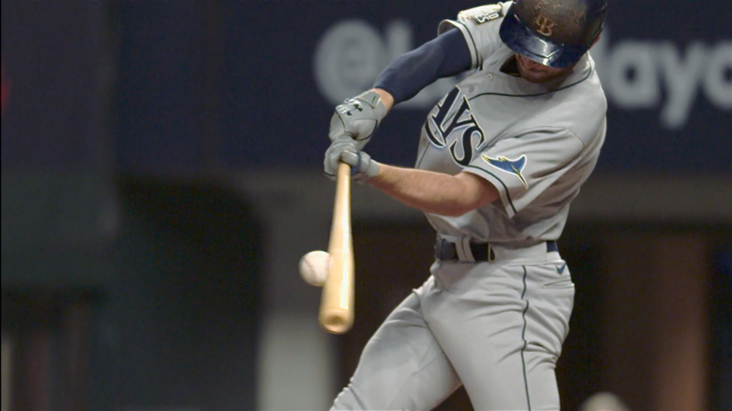 Brandon Lowe belts 2 homers as Rays win Game 2 of World Series