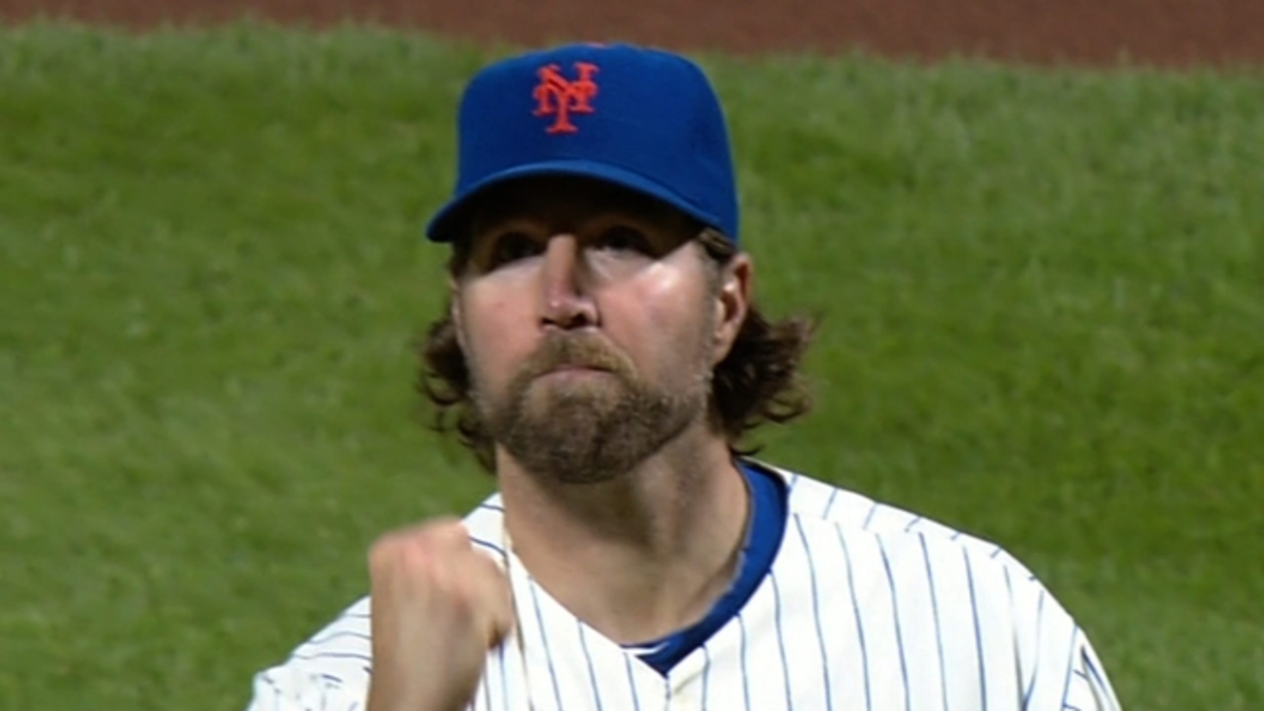 R.A. Dickey: On 'Winding Up' As The Lone Knuckleballer In The