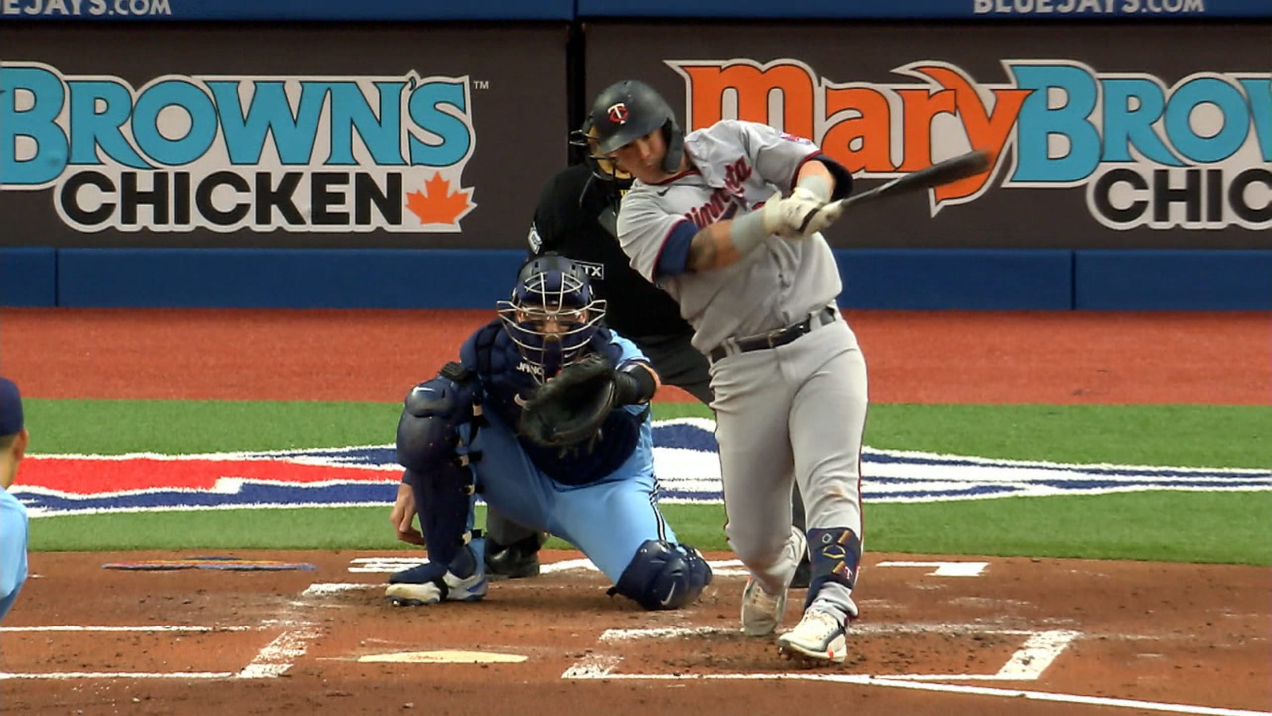 Vladimir Guerrero Jr. homers three times in Yankees' 6-4 loss to Toronto -  Pinstripe Alley