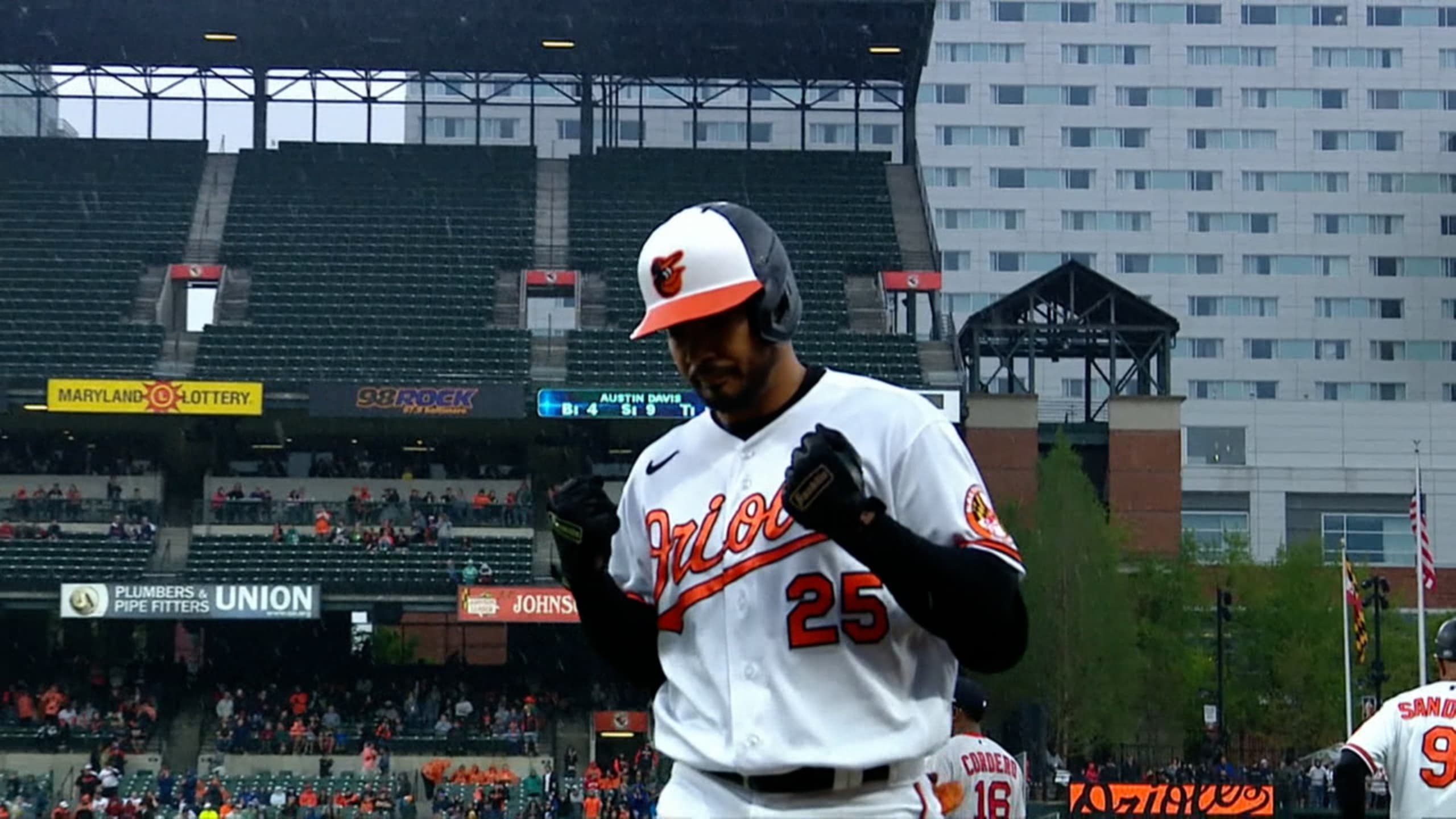 Orioles alter left-field wall at Camden Yards - Ballparks of