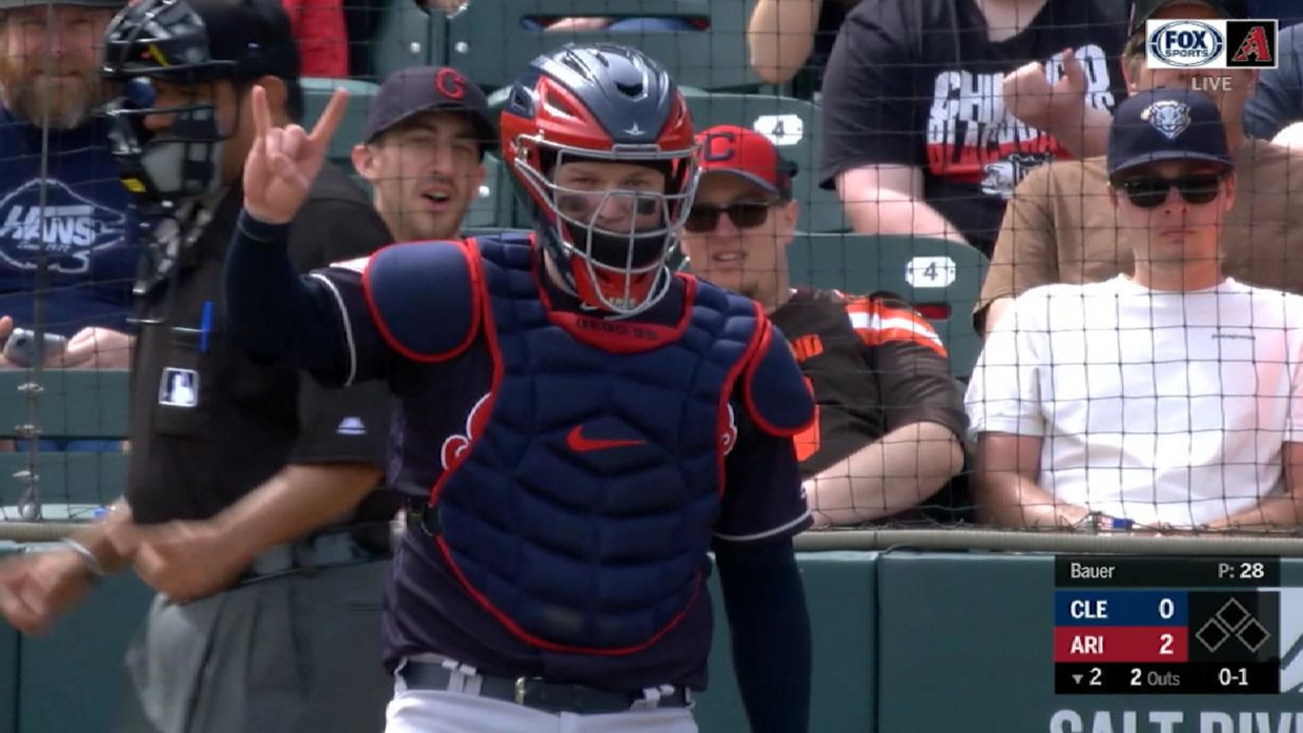 MLB 移籍 2023】ジャイアンツ、GG賞2度の捕手、ロベルト