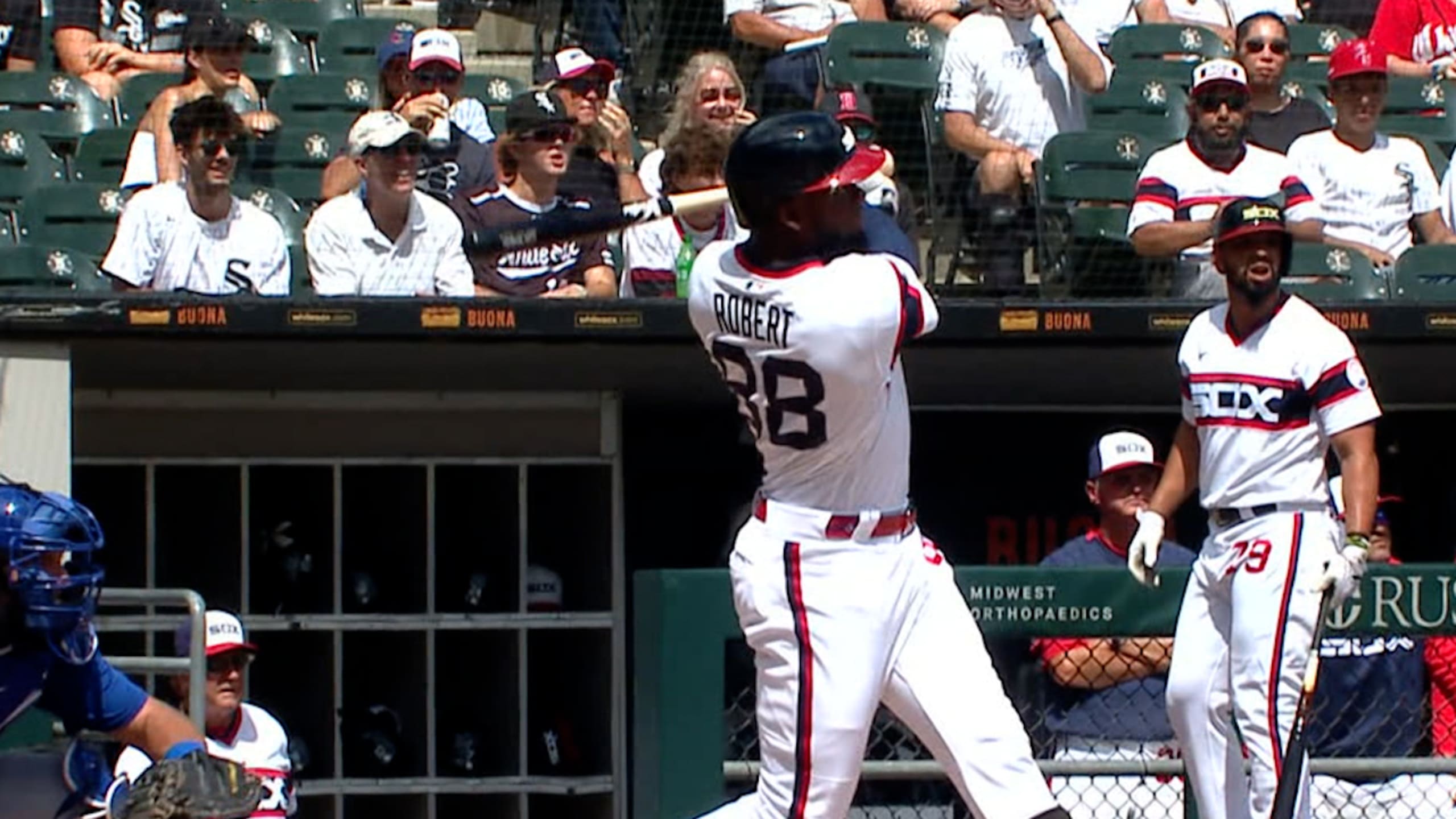 Chicago Crosstown Classic: Luis Robert Jr. delivers game-winning homer as  White Sox beat Cubs - Chicago Sun-Times