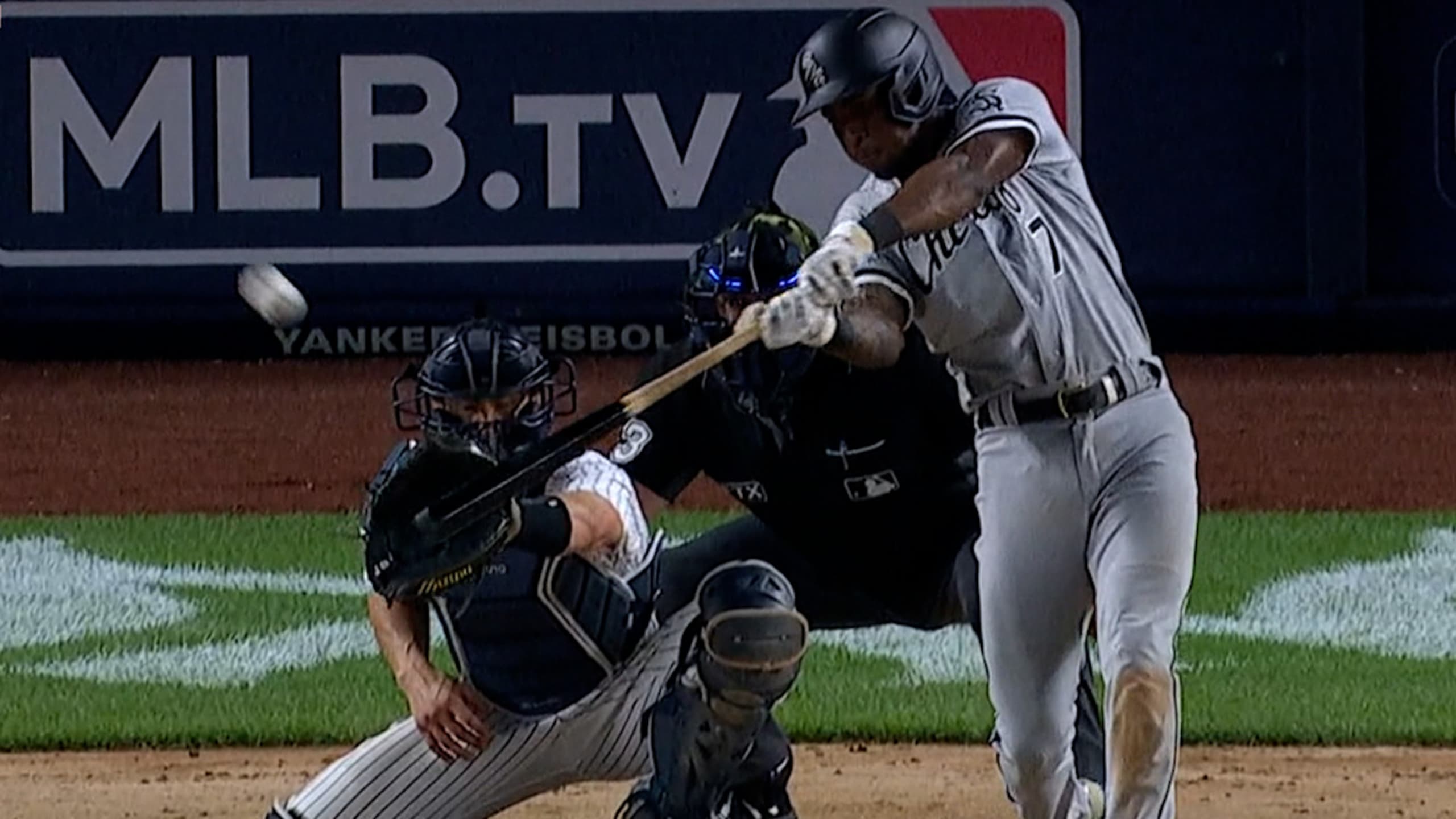 Tim Anderson and José Ramírez exchange punches, 6 ejected in White  Sox-Guardians brawl