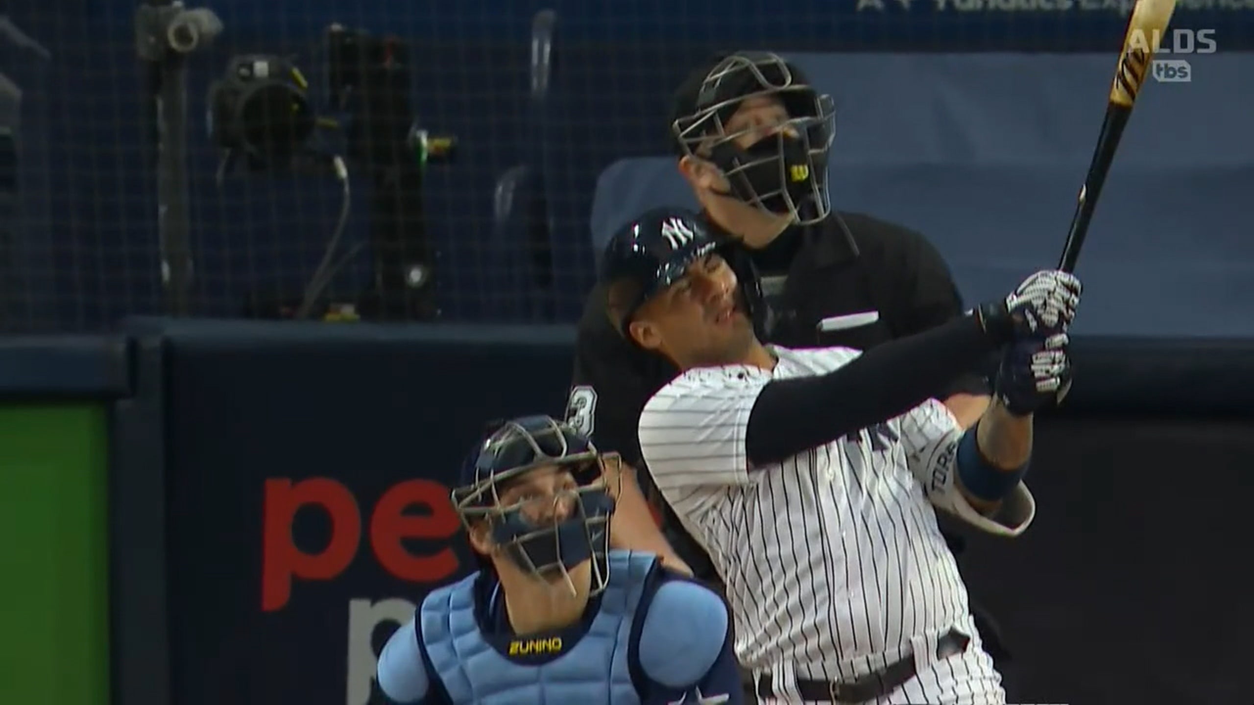 Stayin' alive! Yankees smack Rays, 5-1, in ALDS Game 4 