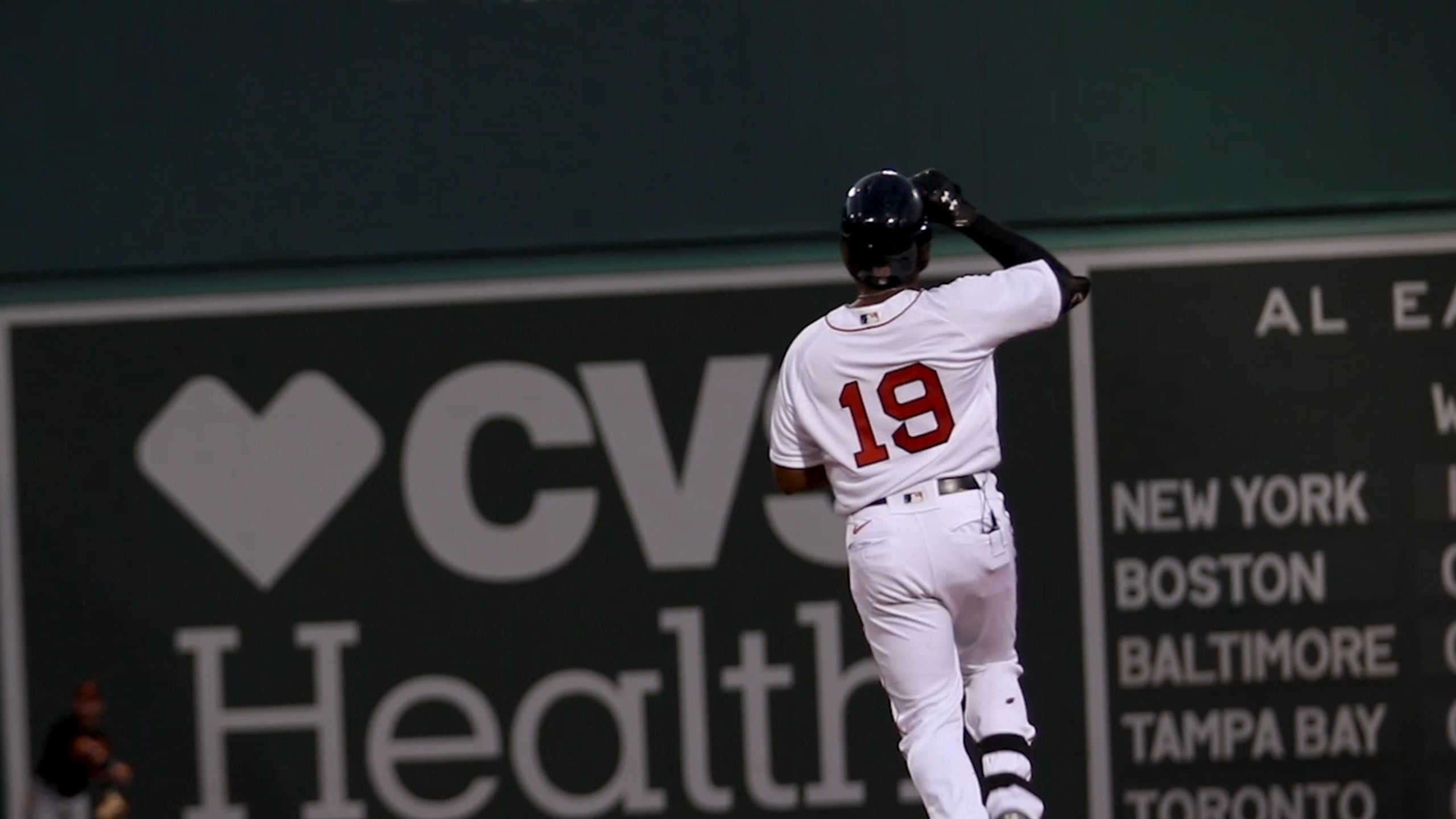 Jackie Bradley Jr. and the anatomy of a diving catch