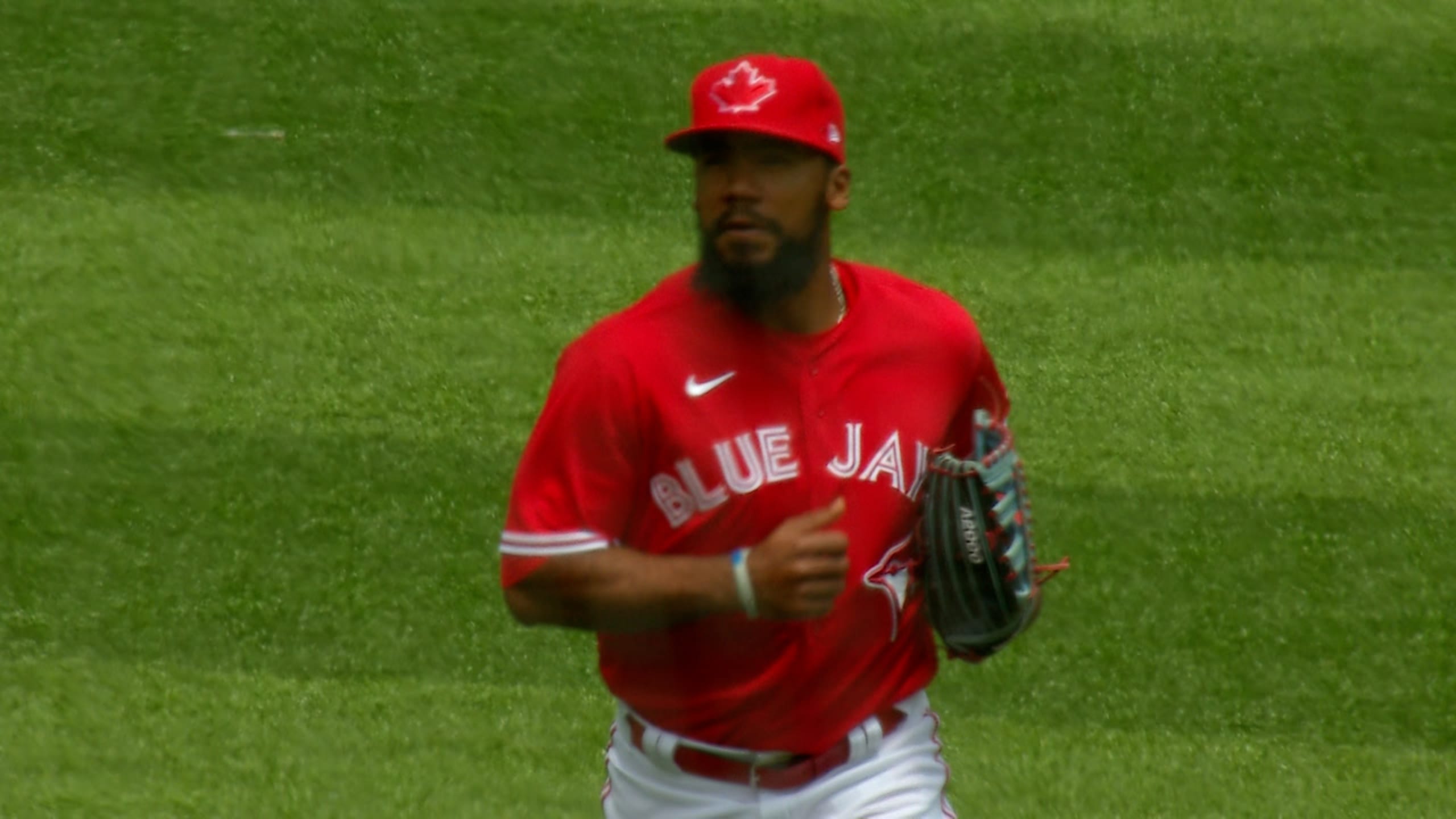 Teoscar Hernández&rsquo;s great throw