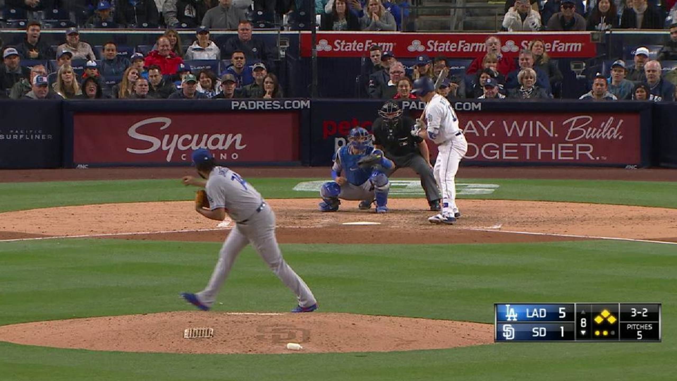 Jansen escapes basesloaded jam