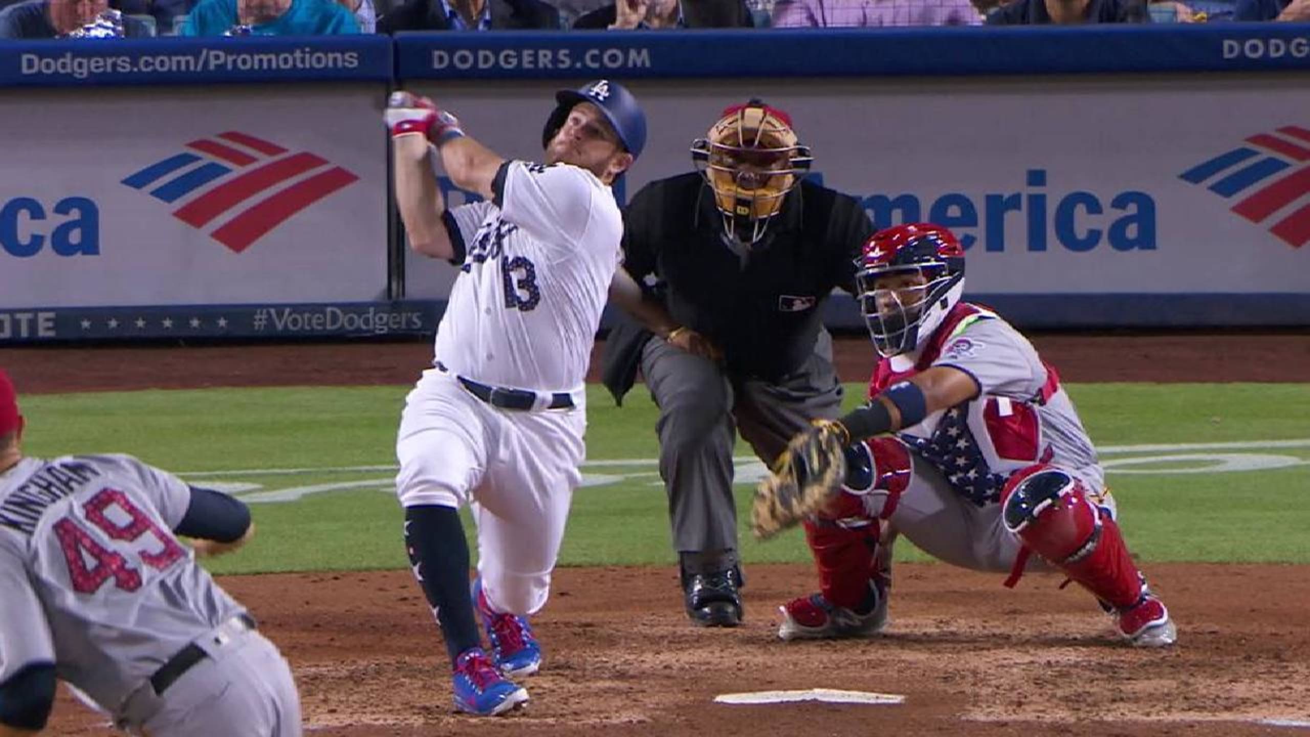 Muncy's backtoback jack