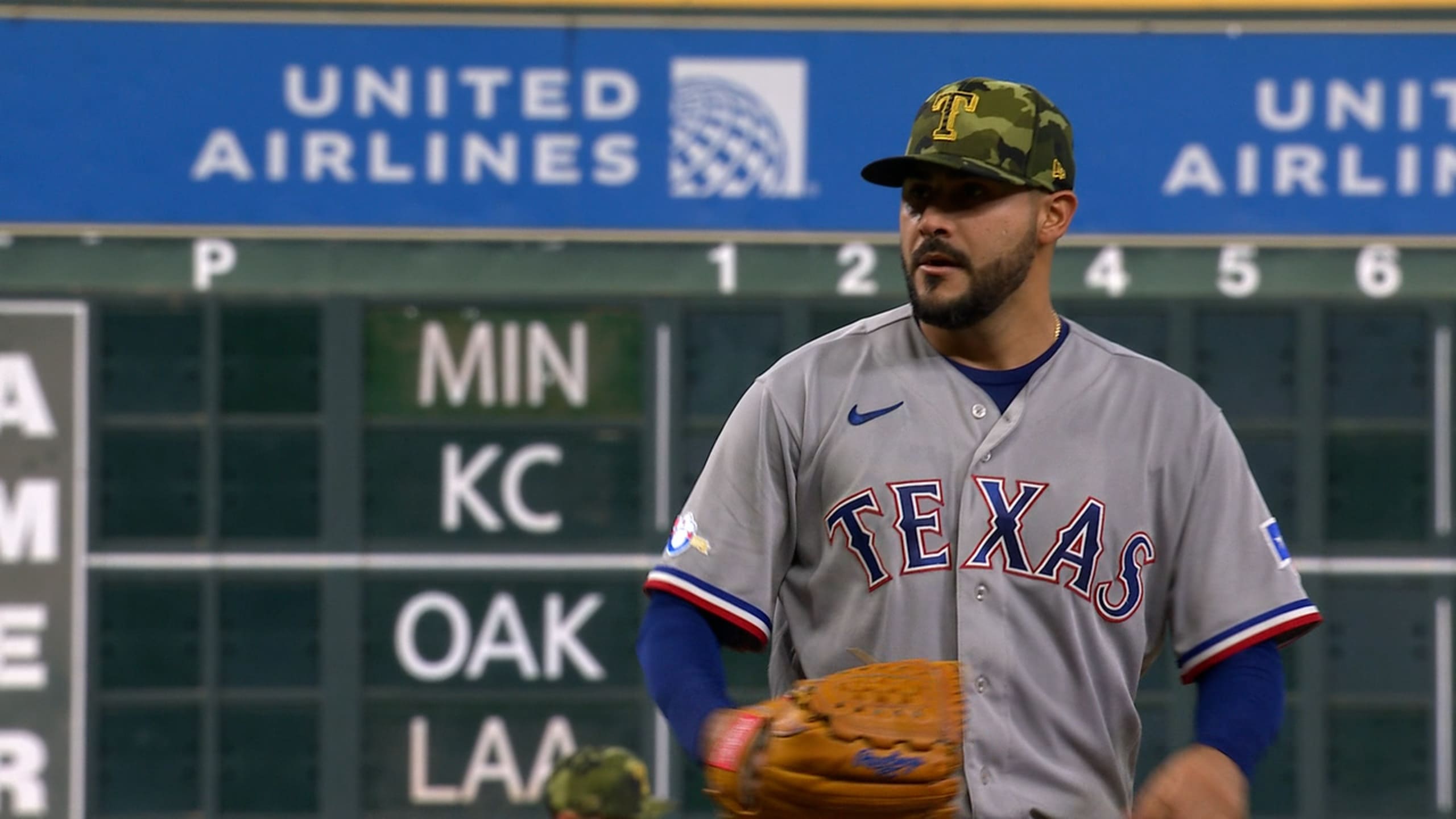 Martin Perez Needs to 'Step Up' in Last Year of Texas Rangers