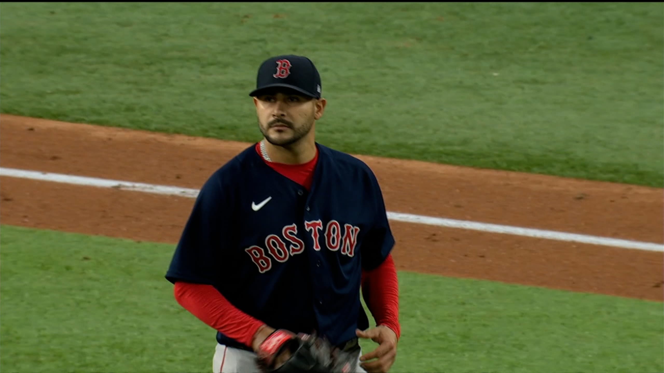 Martín Pérez strikes out seven