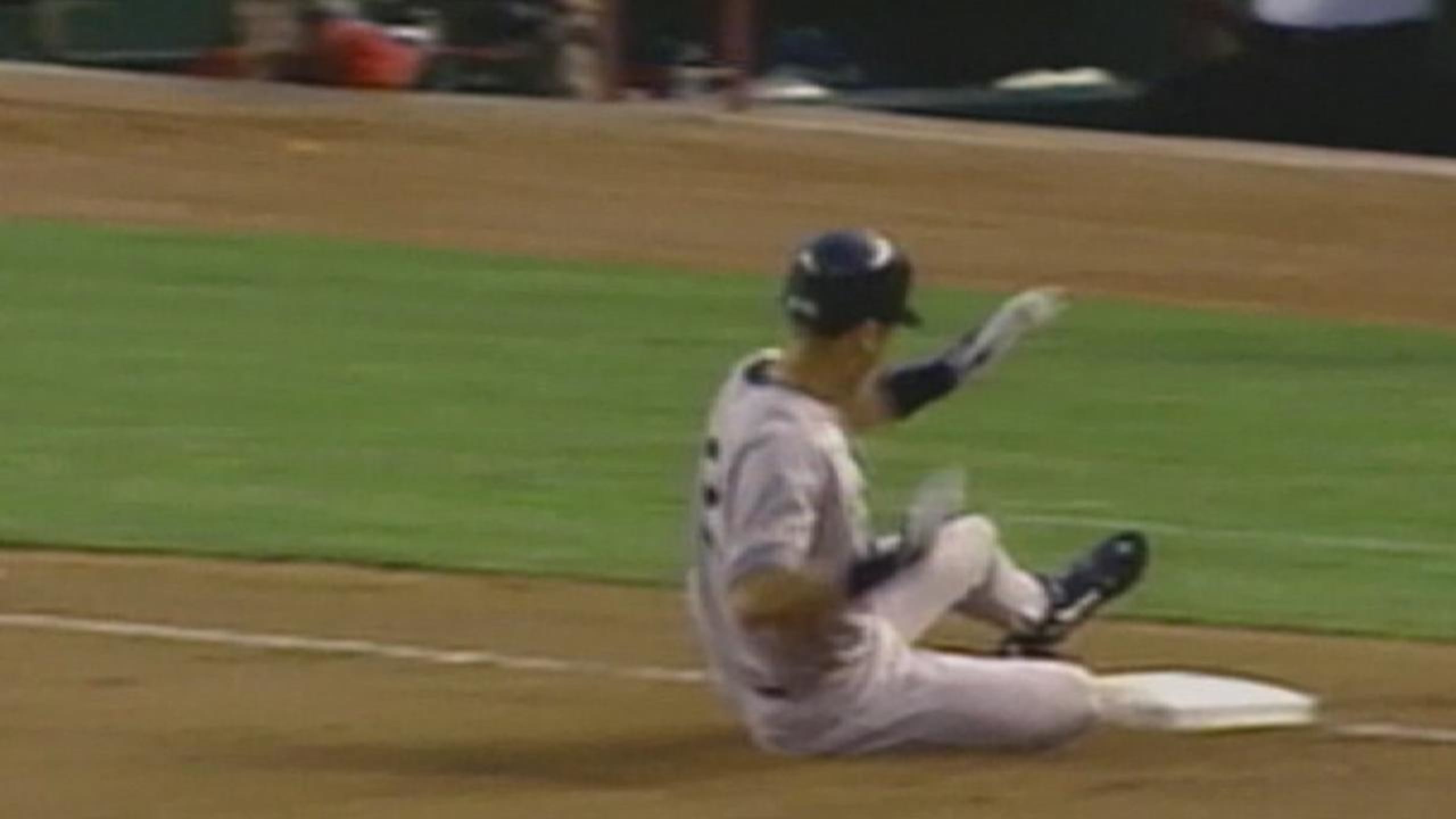 1998 Yankees Diary: Mo escapes a jam; Yankees win - Pinstripe Alley