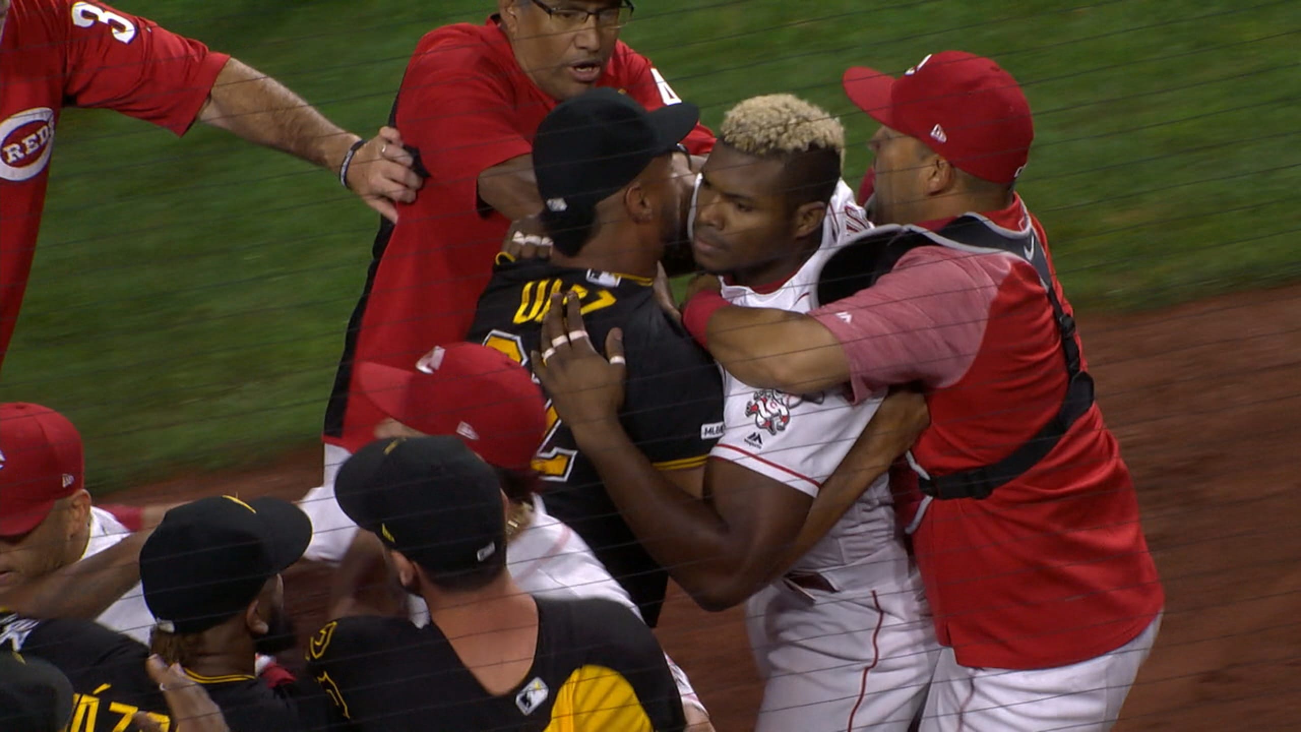 Mlb19 レッズ パイレーツ戦でベンチクリアーどころではない今季一番の大乱闘発生 Mlb4
