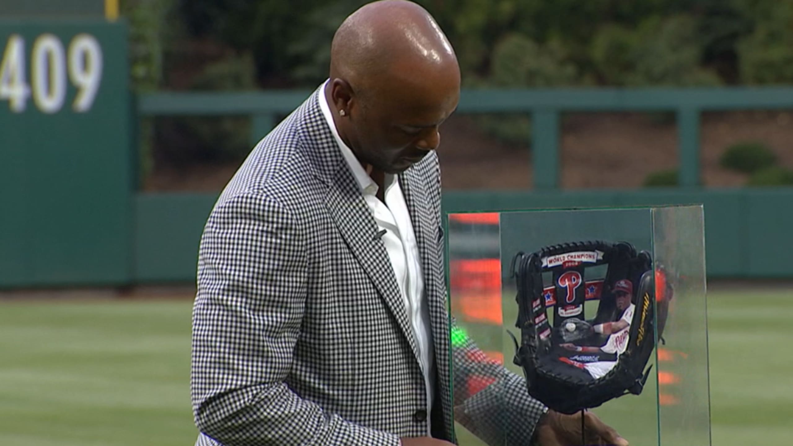 Phillies Honor Jimmy Rollins with Baseball Glove Artwork — Sean Kane  Baseball Art - Painted Gloves