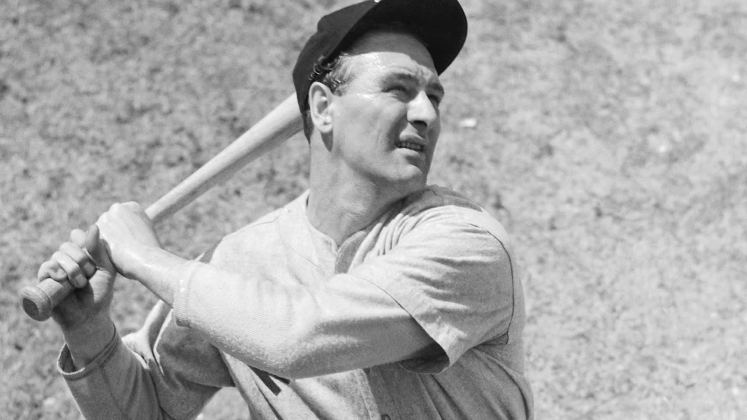 Lou Gehrig ends his 2,130 game streak 