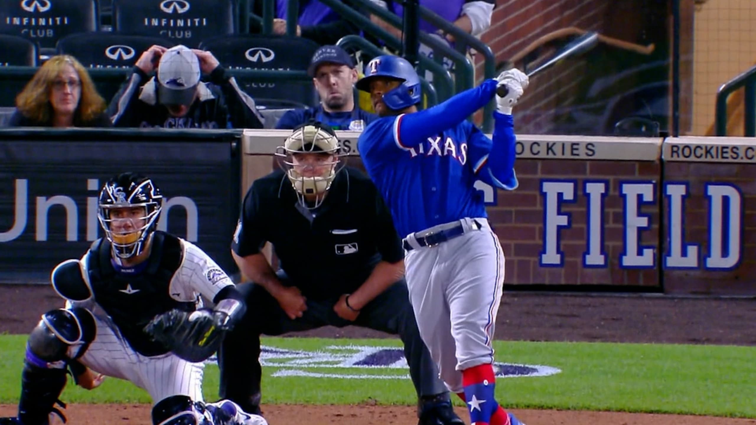 Khris Davis' first Rangers homer