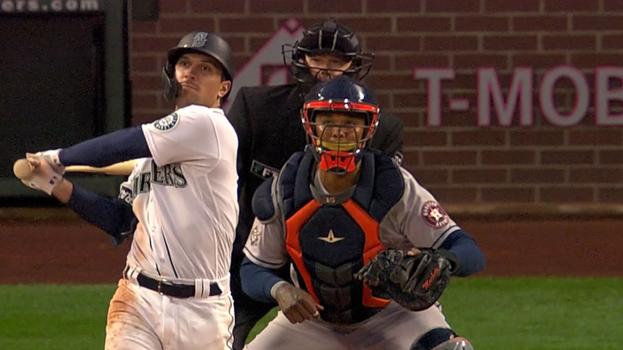 Mariners get blasted in one inning by Astros, 11-1 - The Columbian