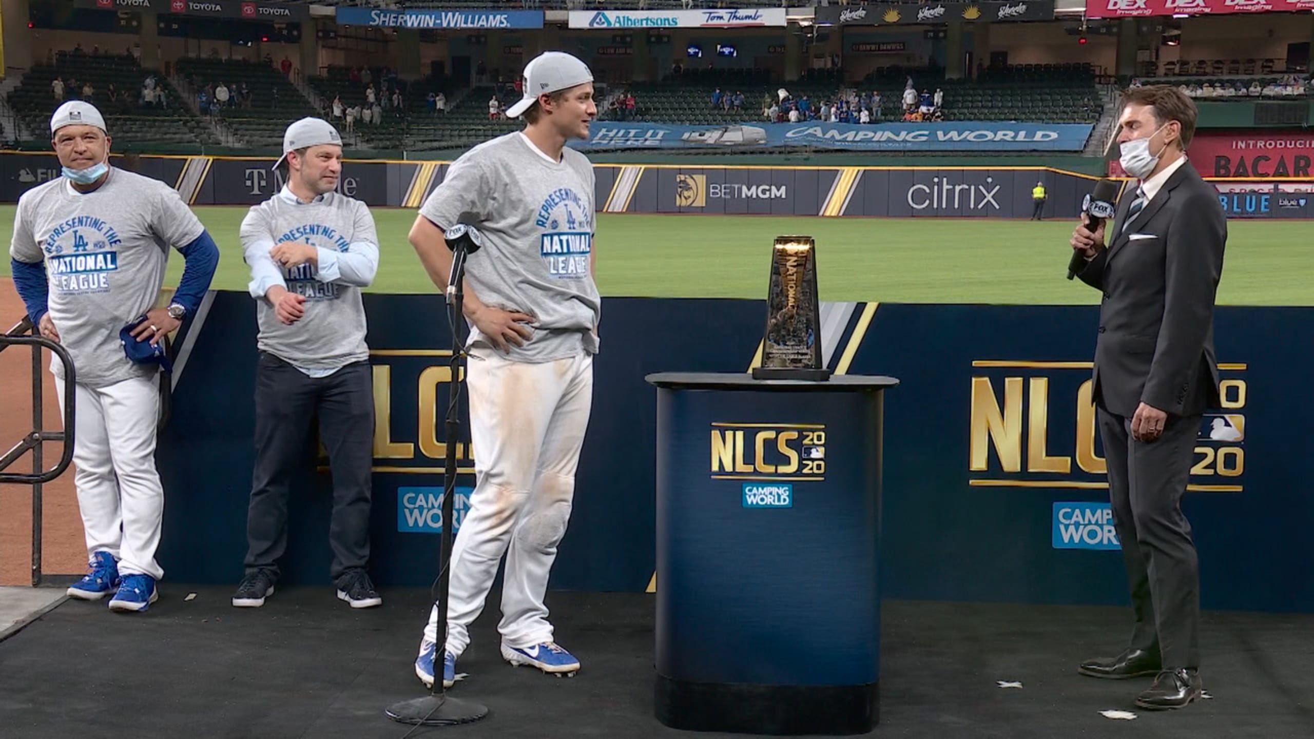 Seager accepts NLCS MVP trophy