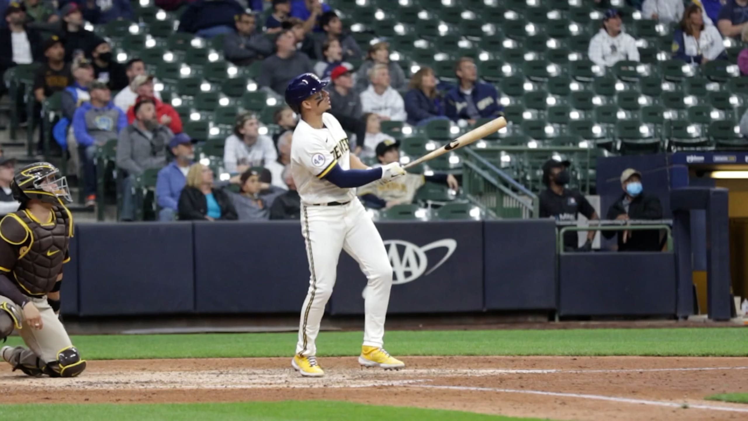 Check out Willy Adames' home run