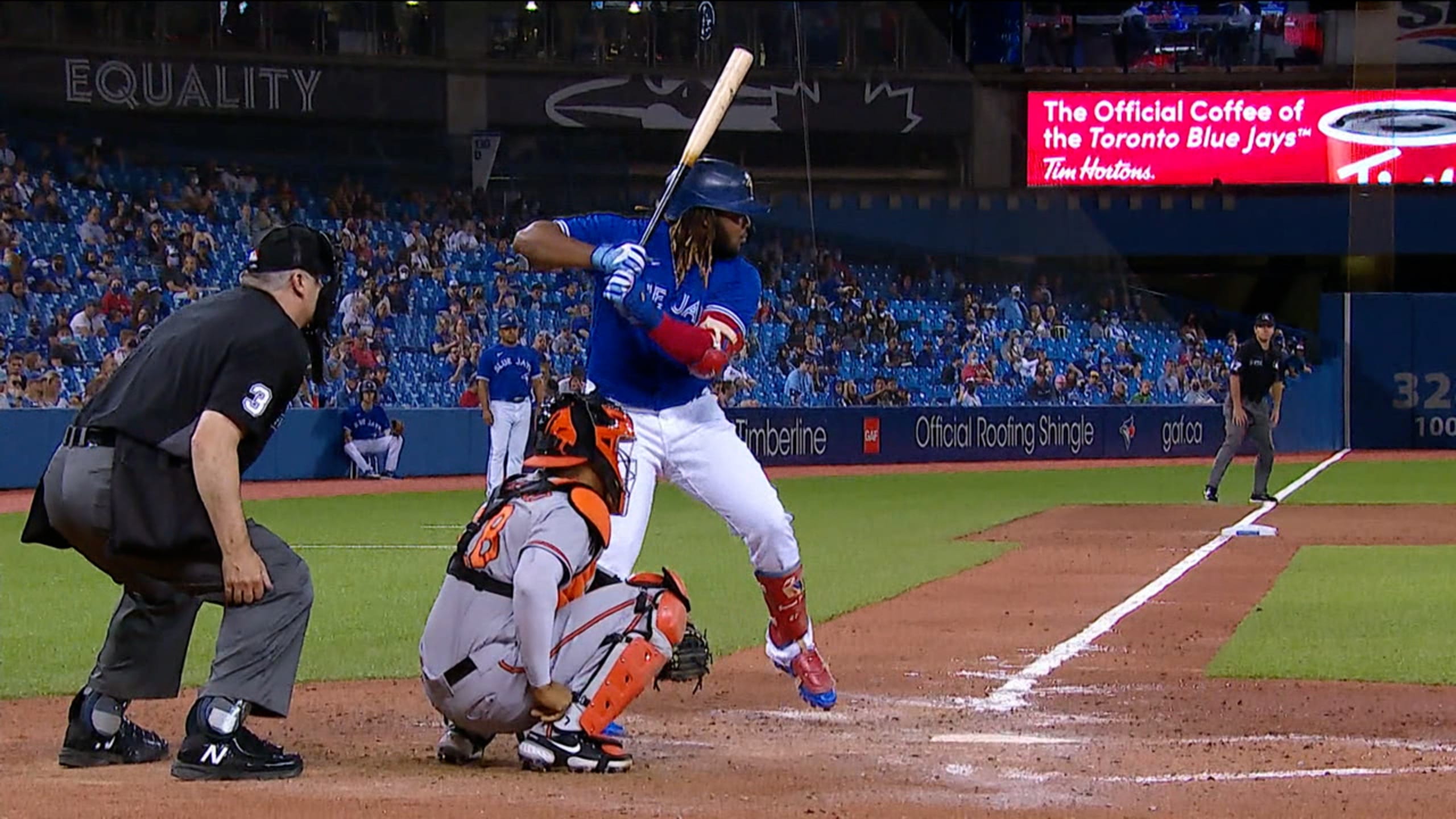 Mookie Betts falls to Vlad Guerrero Jr. in Home Run Derby Rd. 1