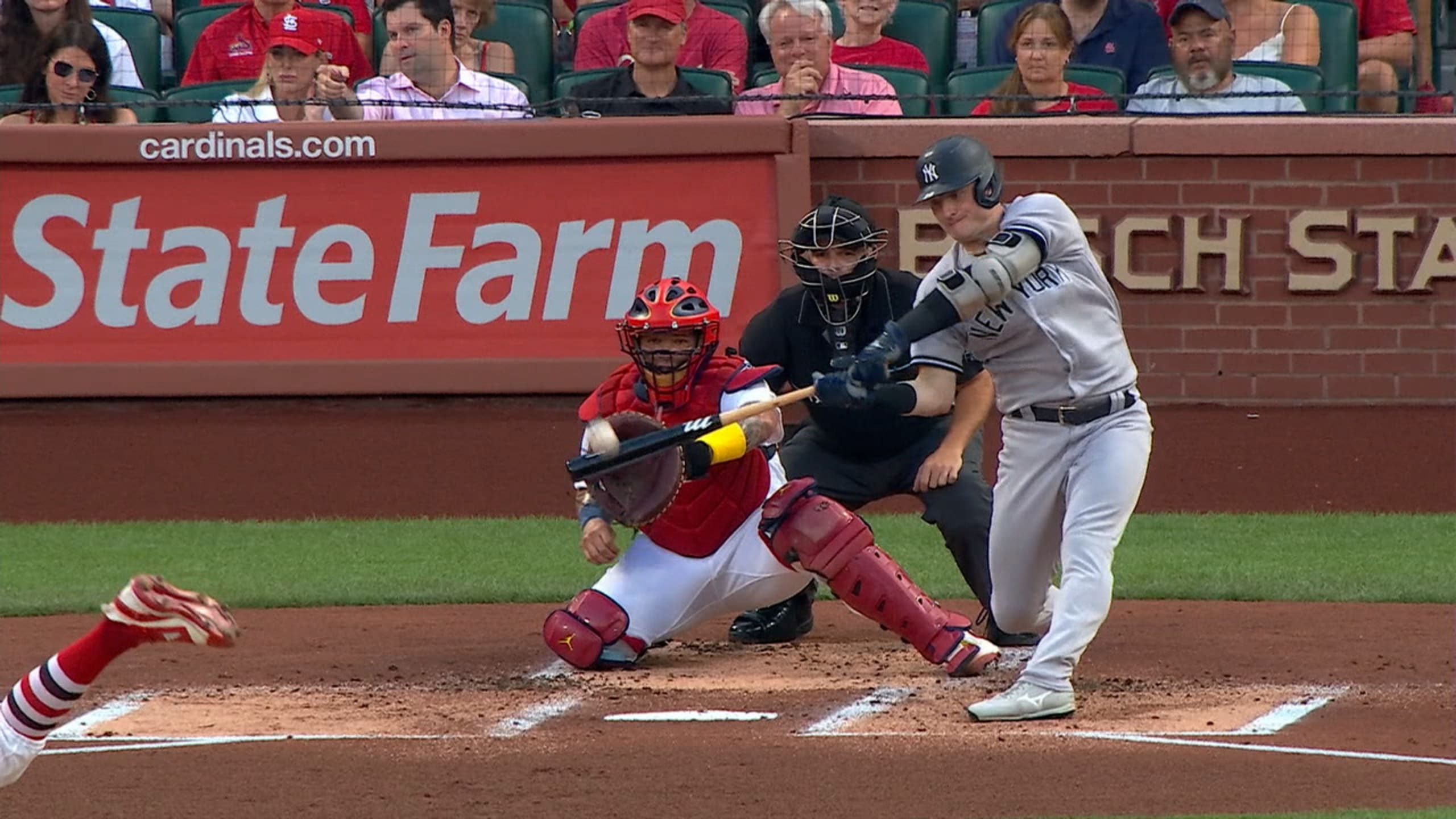 Yanks' Matt Carpenter gets ovation from Cardinals fans in return