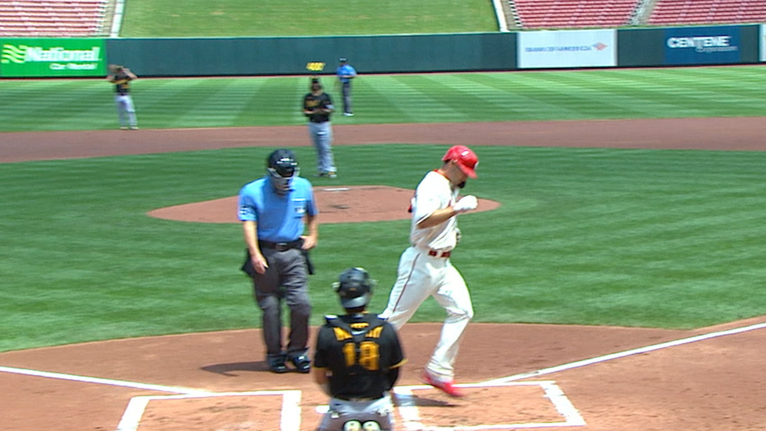 ポール ゴールドシュミットのソロ 野球の英語