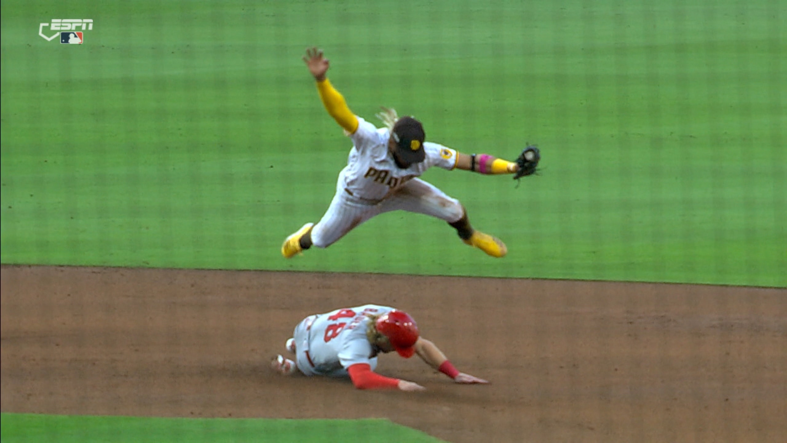 9 Padres pitchers blank Cardinals 4-0 in Game 3, reach NLDS