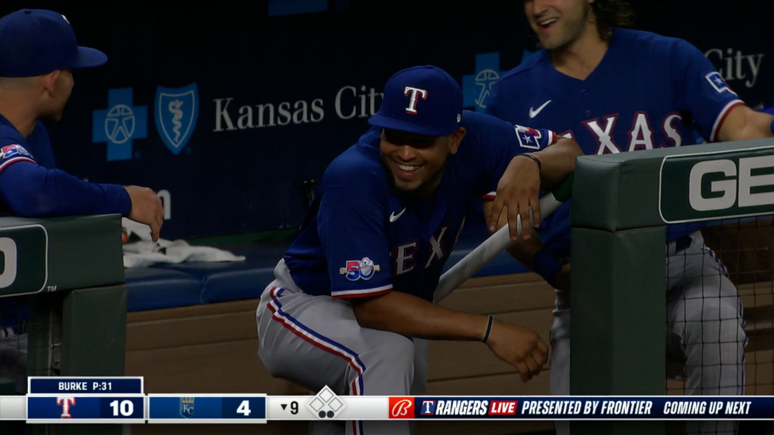 Meibrys Viloria snags flying bat