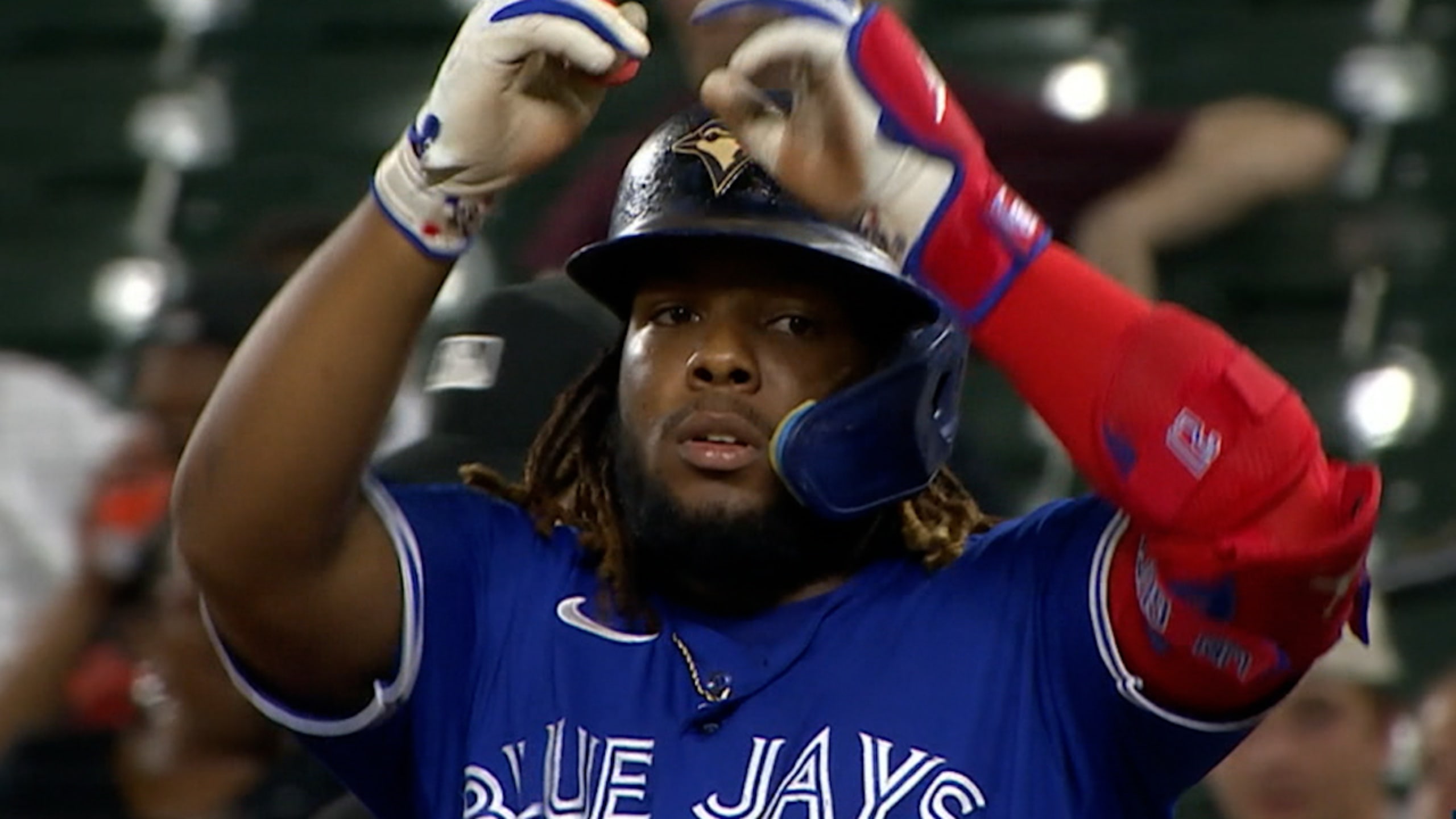 Vlad Jr. extends hit streak to 19