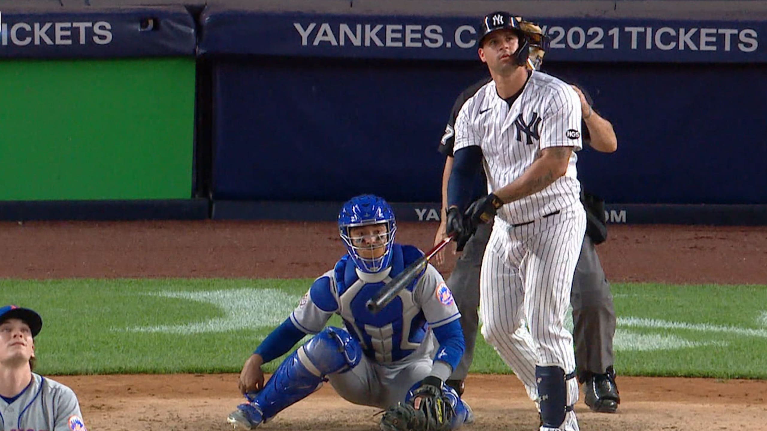 Yankees' Gio Urshela recovers from bat splinter in eye, hits go
