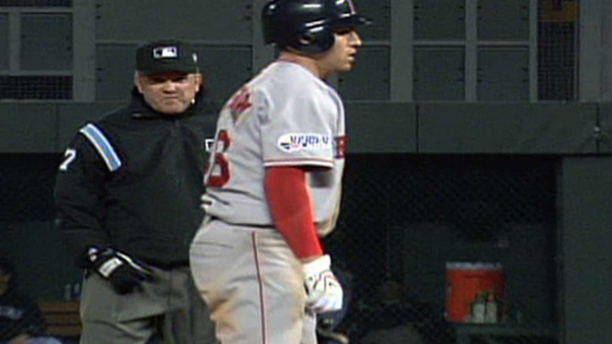 Boston's Victorino Leans In, Gets Bruised and Gets on Base - The New York  Times