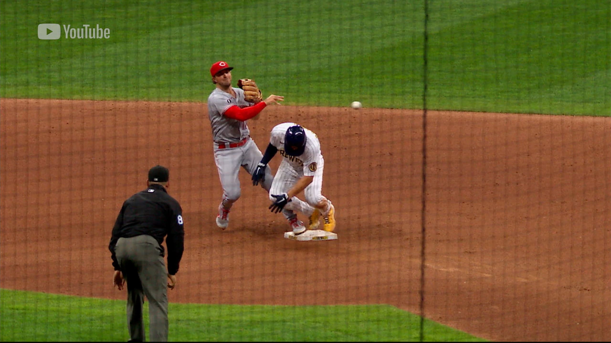 Reds, Cards scrap at plate and outfield, Castellanos tossed