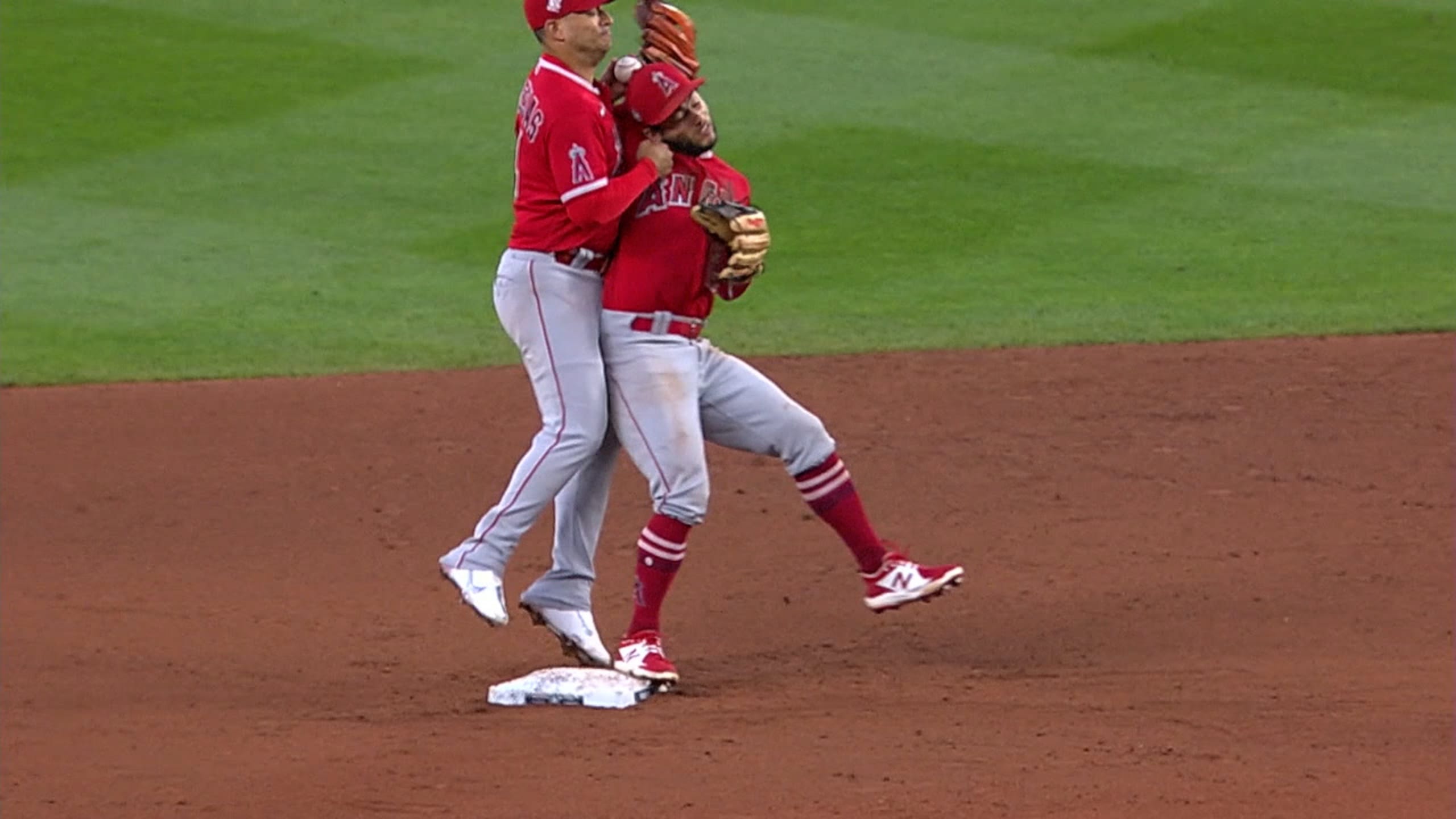 お歳暮・冬ギフト特集 - おとなの週末お取り寄せ倶楽部 即決* MLB デトロイト・タイガース #1 ホゼ・イグレシアス 実使用、サイン入り