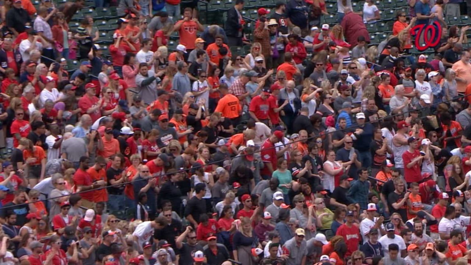 Orioles' moment of silence | 05/28/2018 | Los Angeles Dodgers