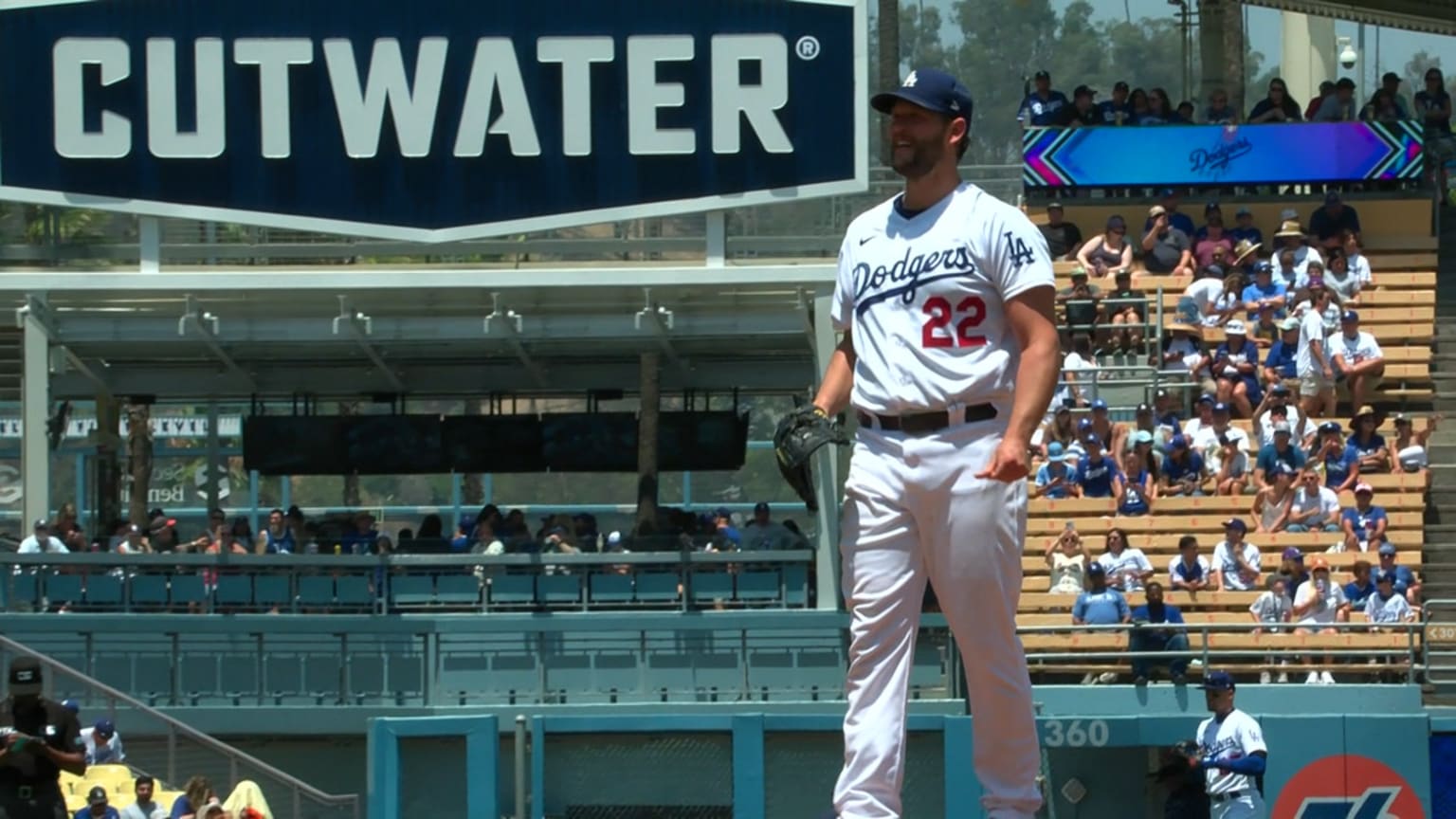 MLB playoffs: Dodgers fan threw his Clayton Kershaw jersey onto field