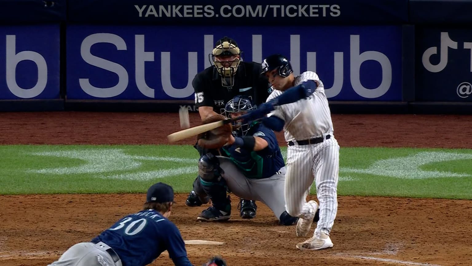 Jose Trevino's 2nd RBI single, 04/14/2022