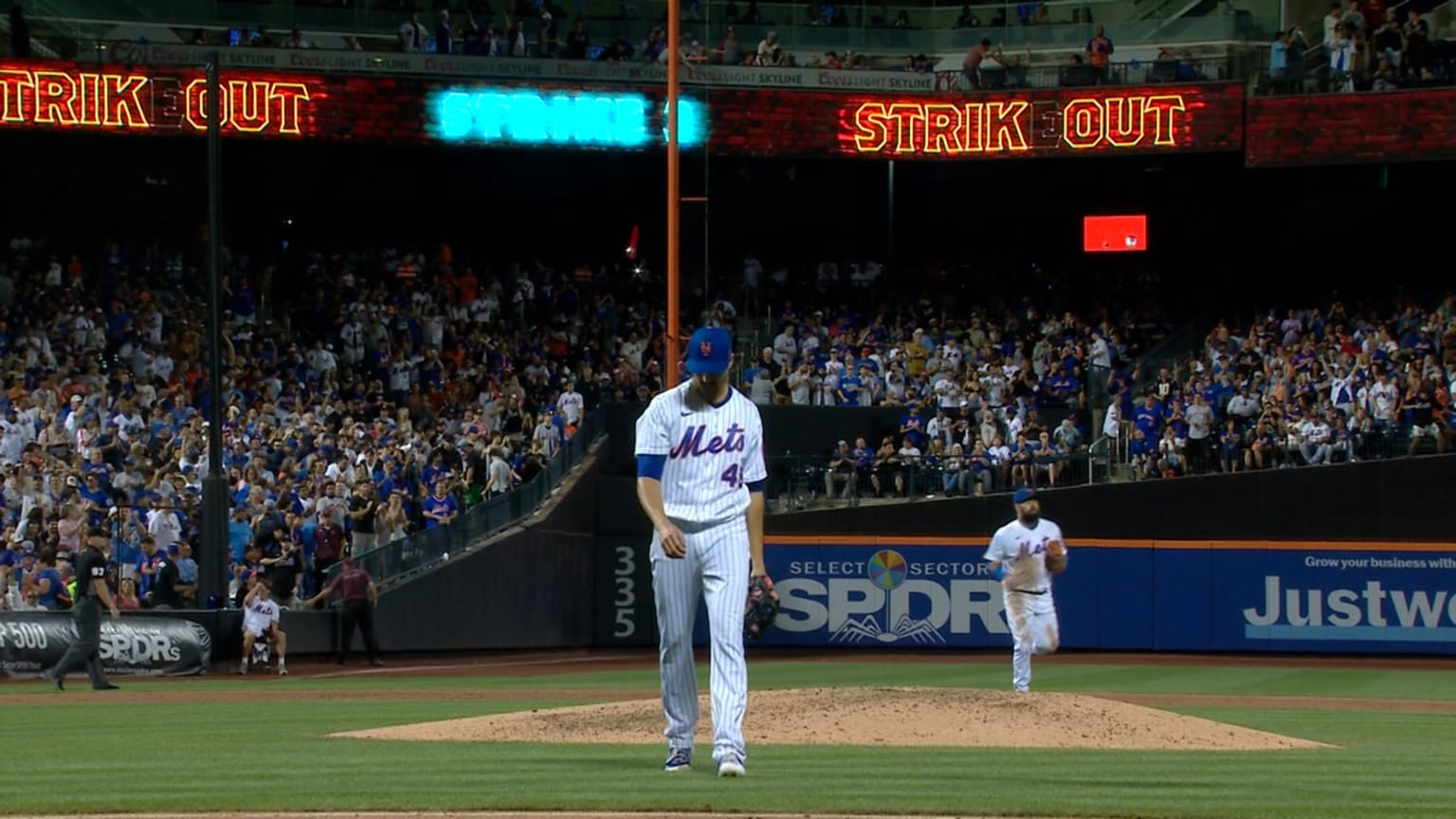 MLB - 15 strikeouts! 😳 Jacob deGrom has set a new career