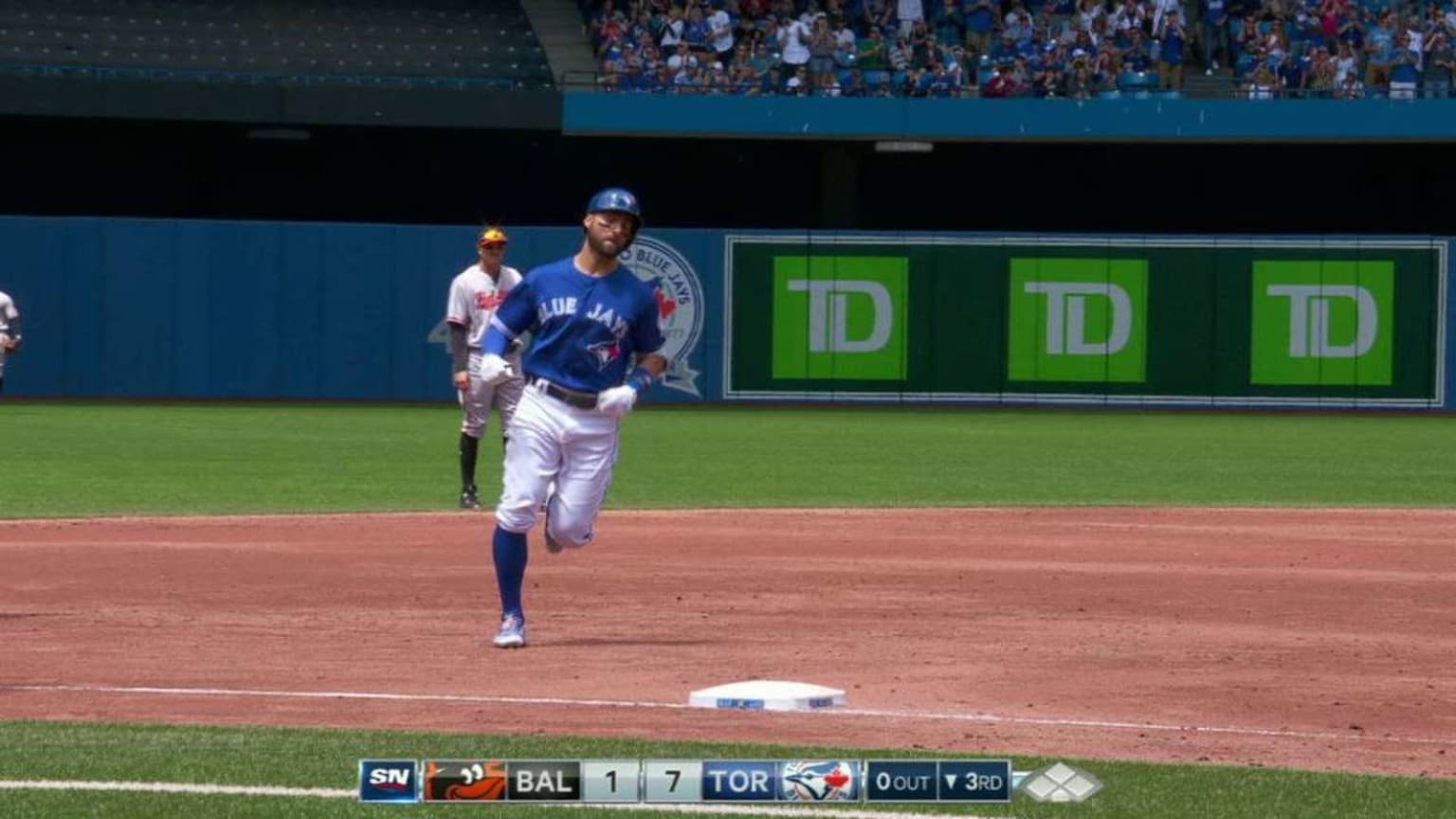 Blue Jays' Kevin Pillar changes workout to 'move like an infant
