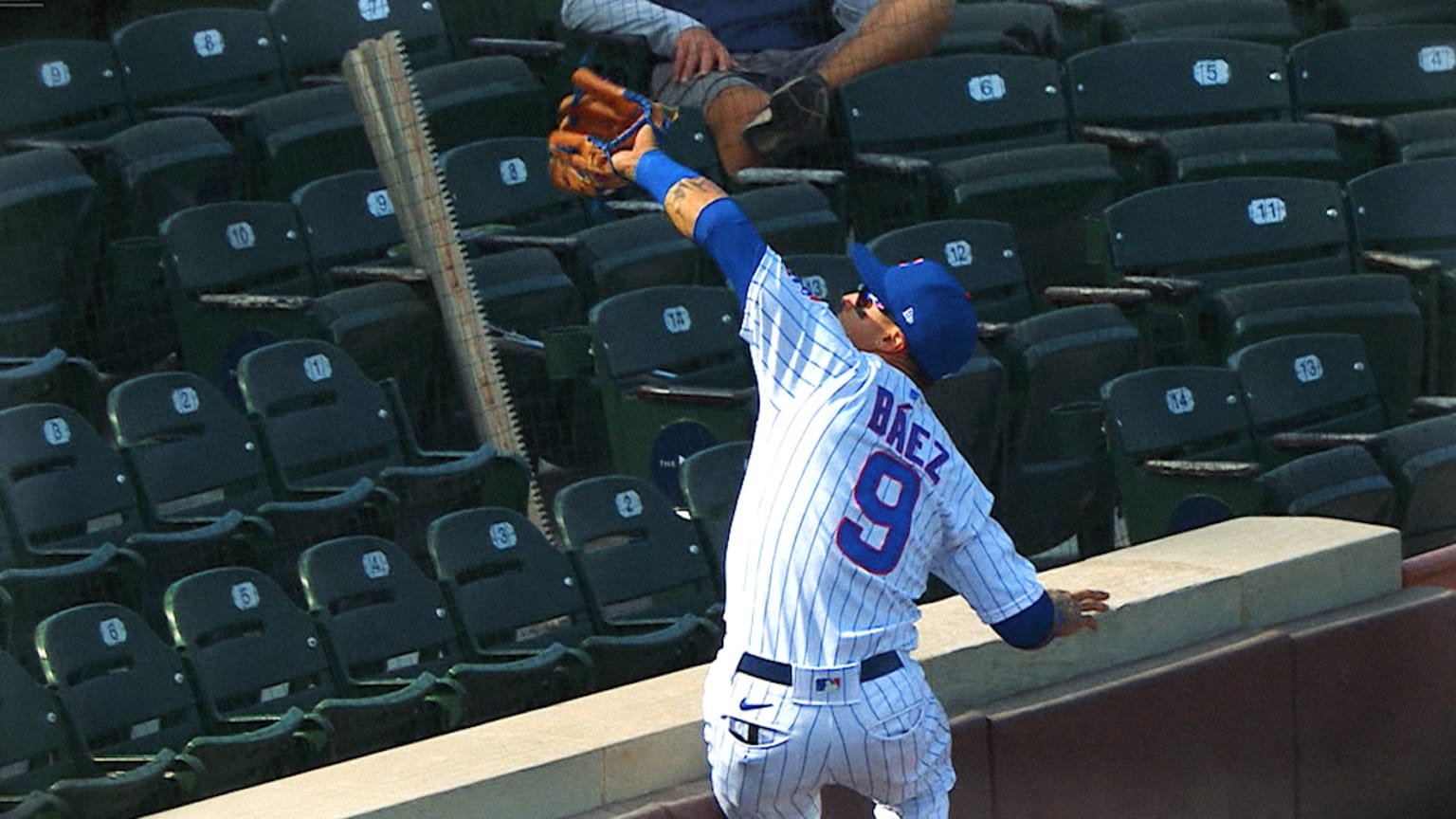 Javier Báez wins first career Gold Glove Award 11/04/2020 Milwaukee Brewers
