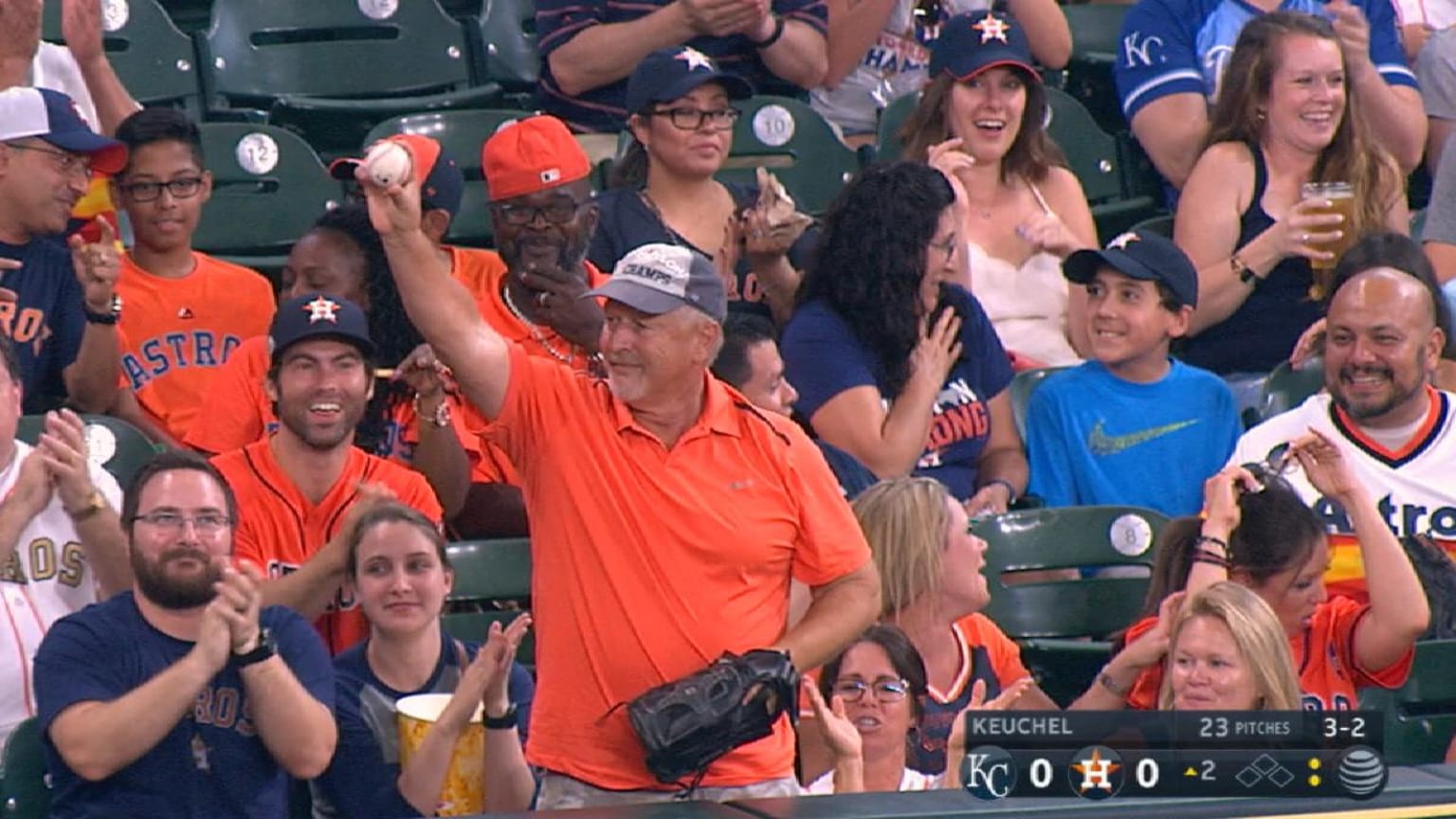 Astros fan gloves liner 06/22/2018 Houston Astros