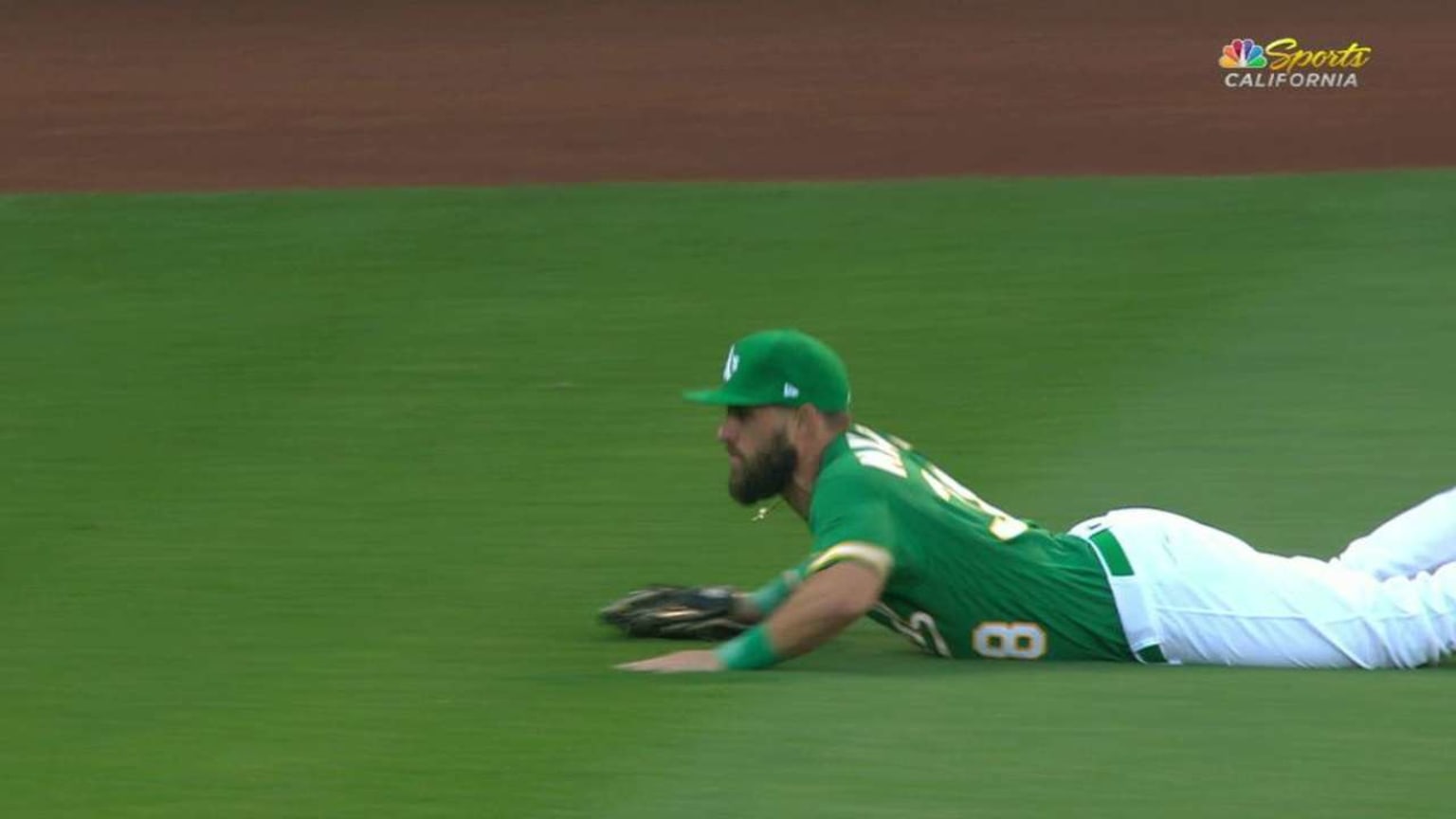 Martini's diving grab 06/08/2018 Oakland Athletics