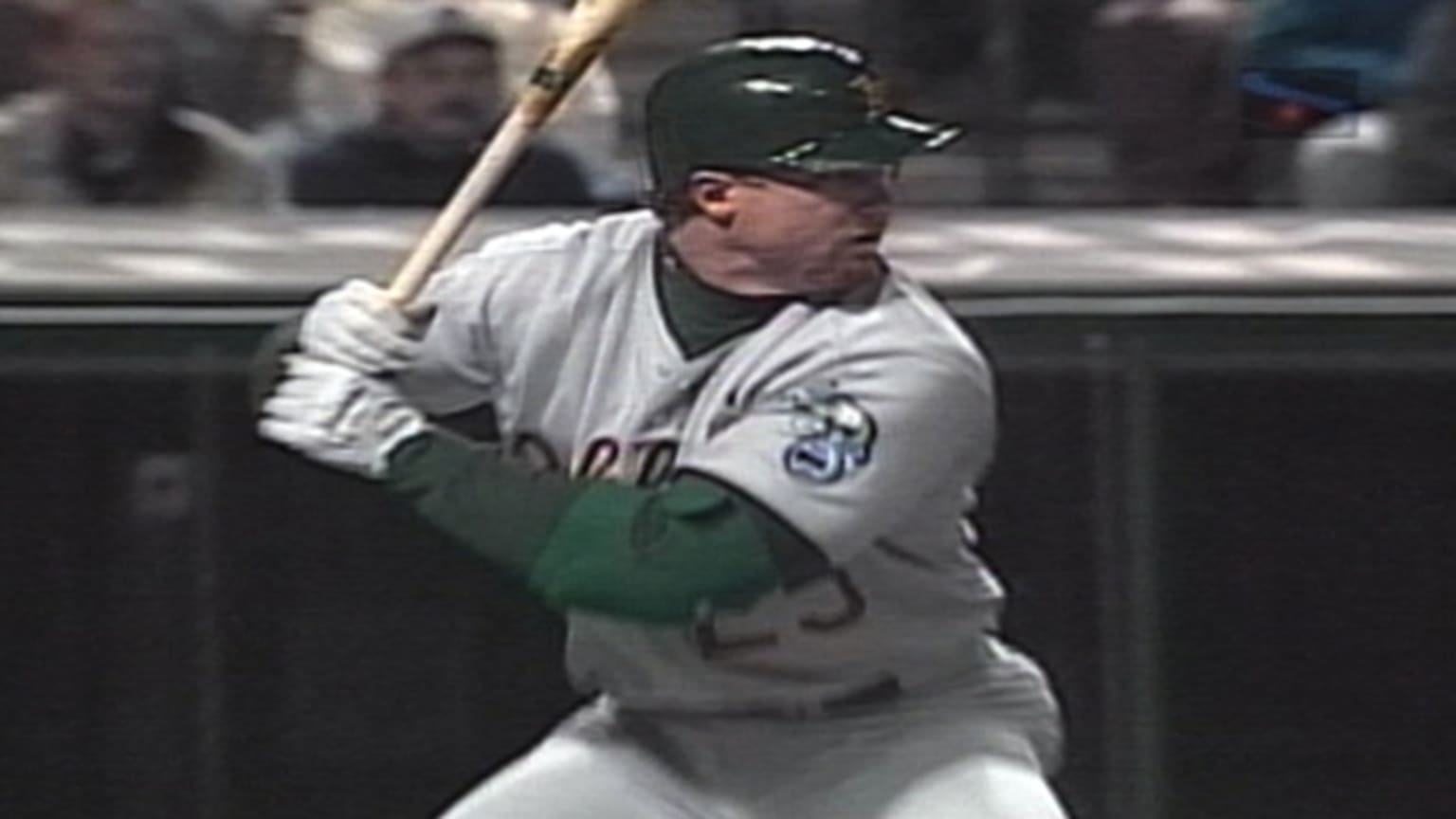 McGwire's homer hits sign, 04/30/1997