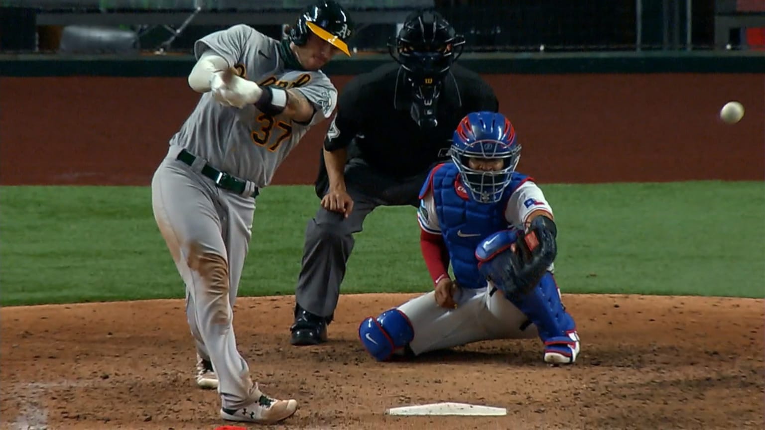 jonah-heim-s-first-career-hit-08-25-2020-oakland-athletics