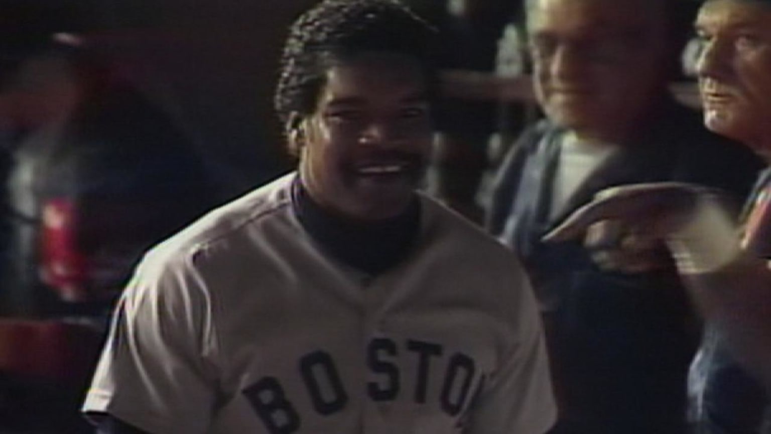 Henderson hits home run 10/19/1986