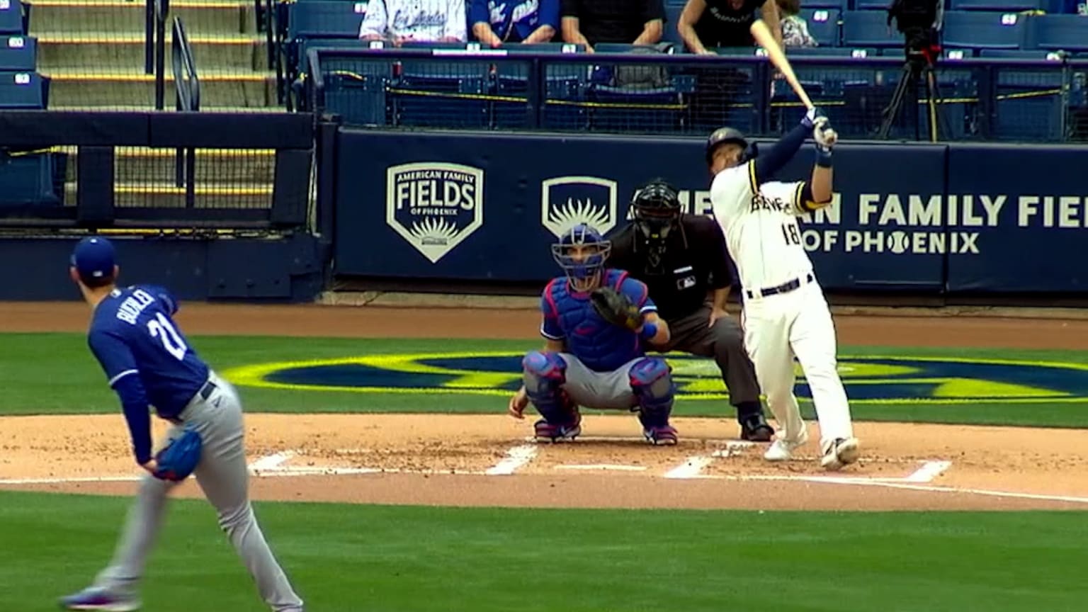 Keston Hiura goes deep in the 1st | 03/23/2021 | Los Angeles Dodgers
