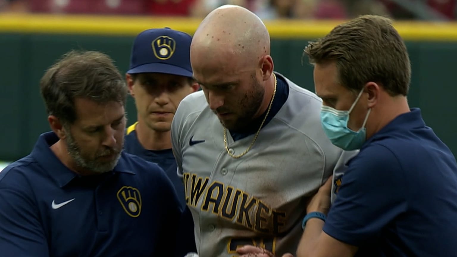 Travis Shaw exits with injury, 06/09/2021