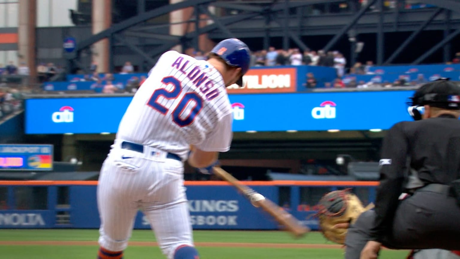 Pete Alonso's RBI single, 05/01/2022