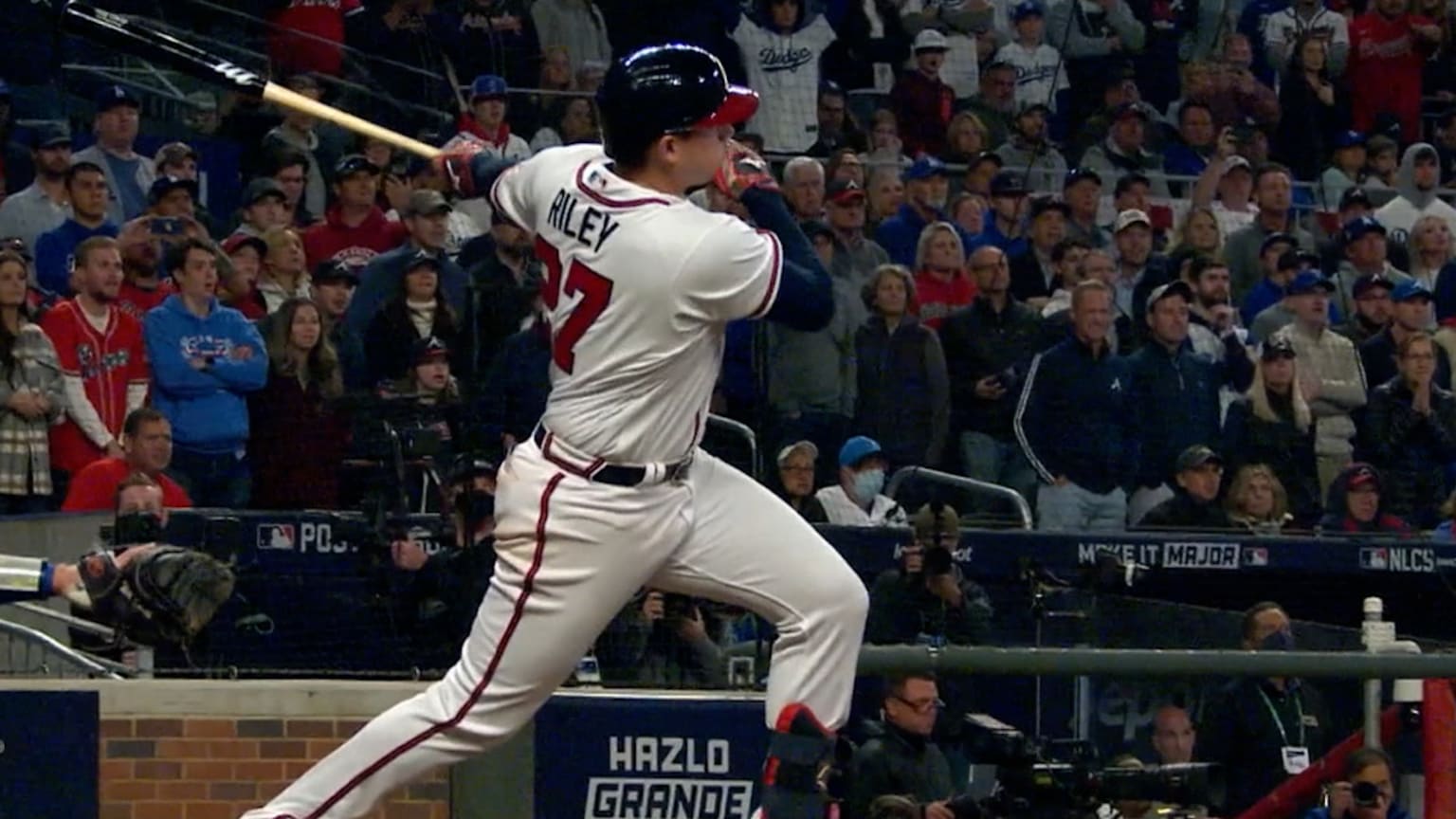 Austin Riley wins it for Braves with walk-off knock | 10/16/2021 | MLB.com