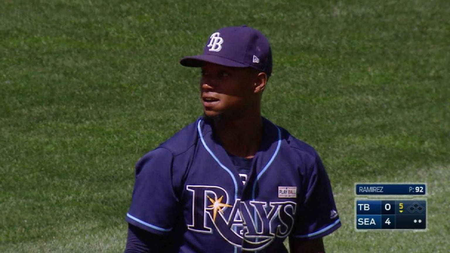 Beckham's great diving play 06/04/2017