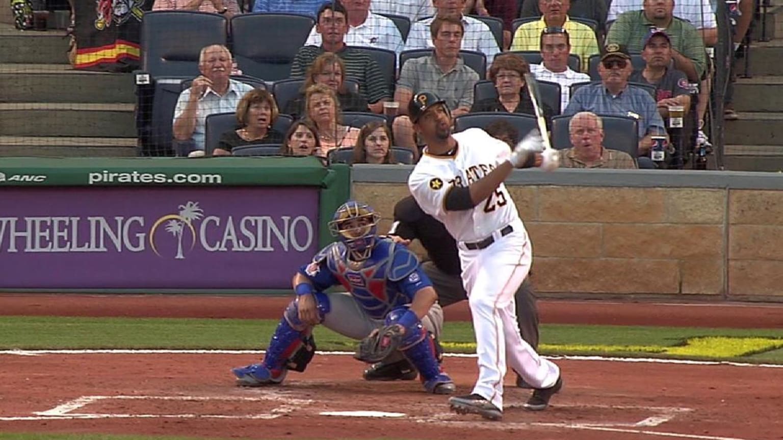 Andrew McCutchen's inside-the-park HR helps Bucs protect NL WC lead - ABC7  New York